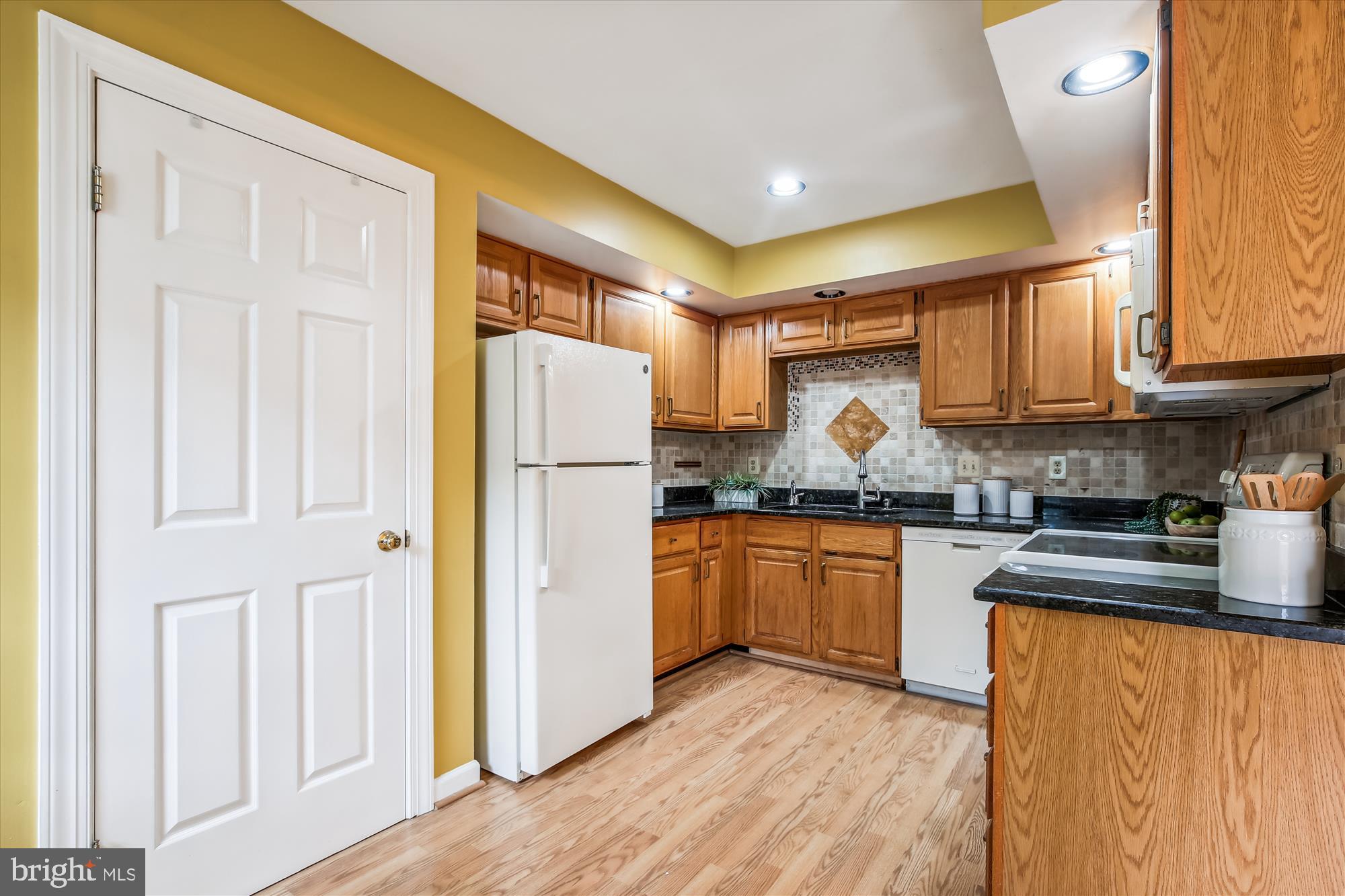 LINCOLNIA MEWS - Residential