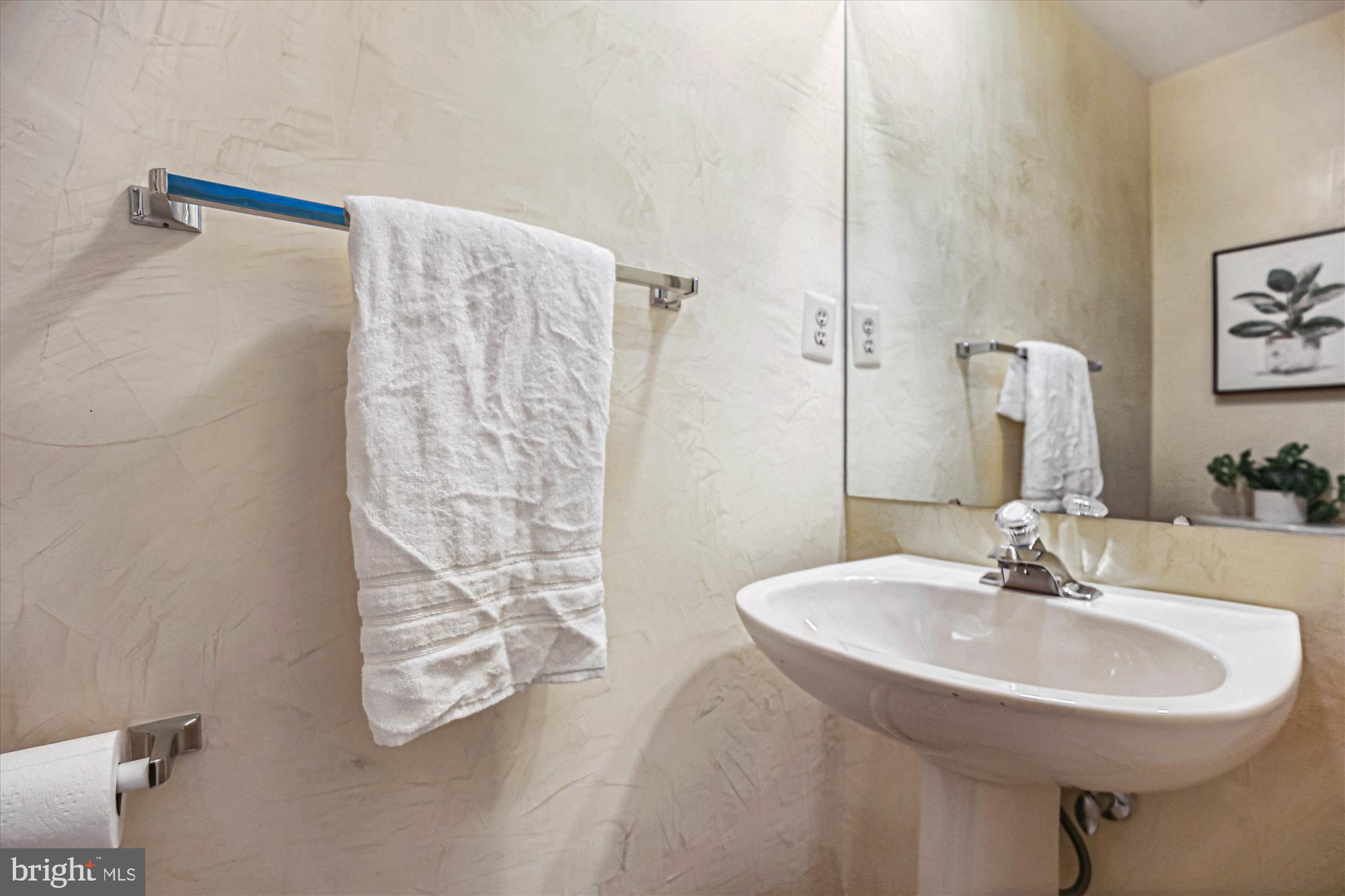 LINCOLNIA MEWS - Residential