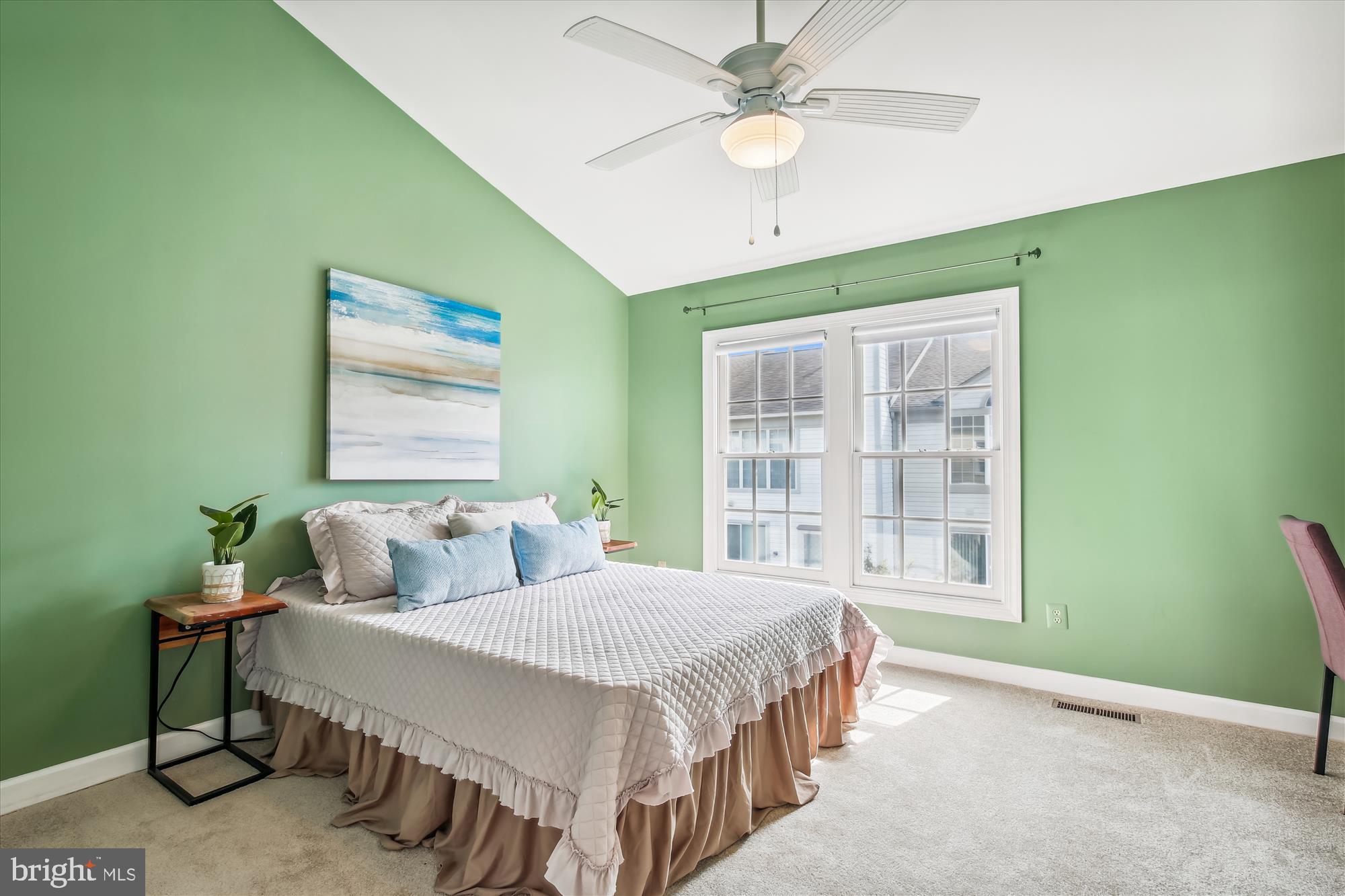 LINCOLNIA MEWS - Residential