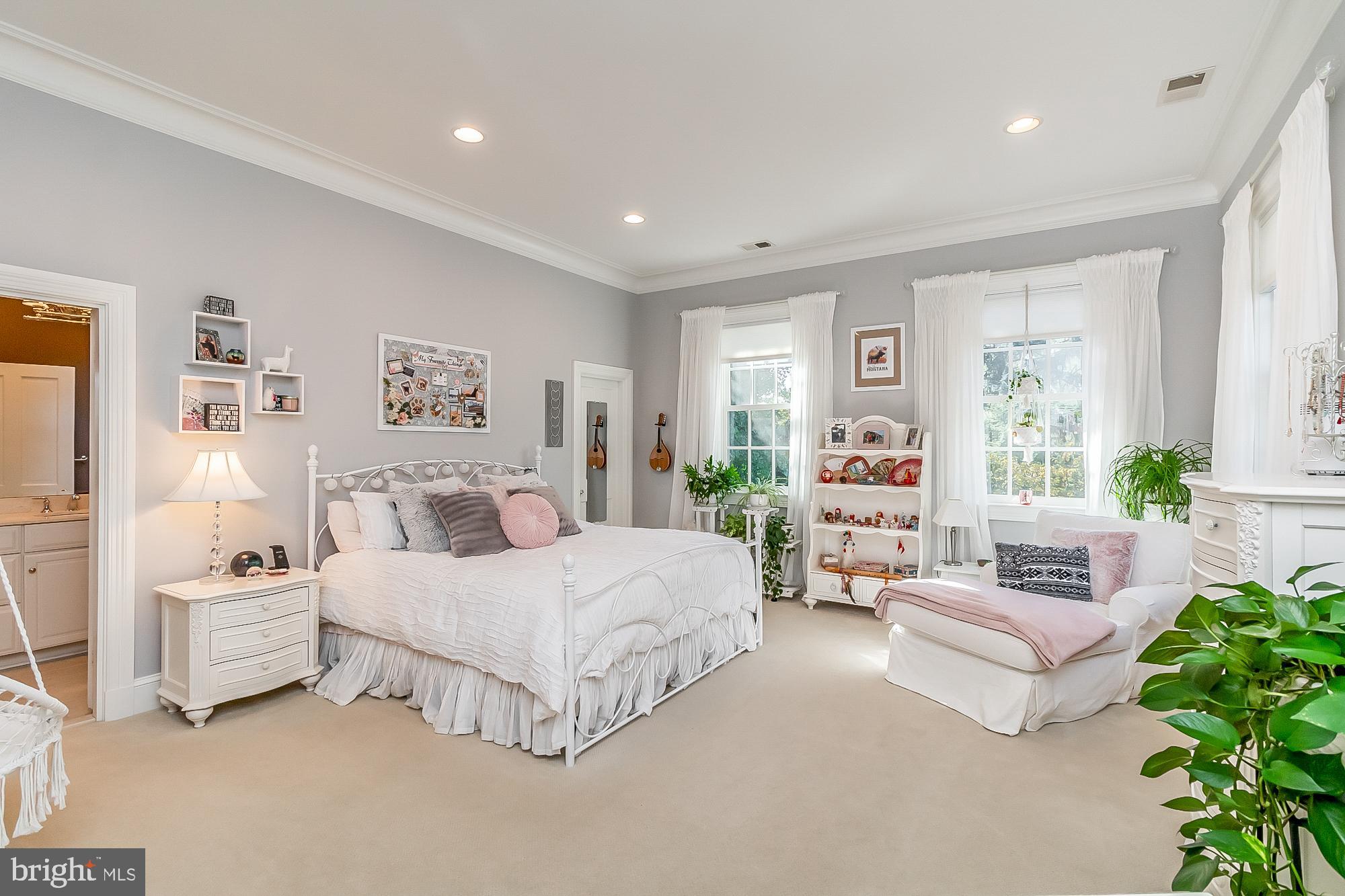 RUXTON - Residential