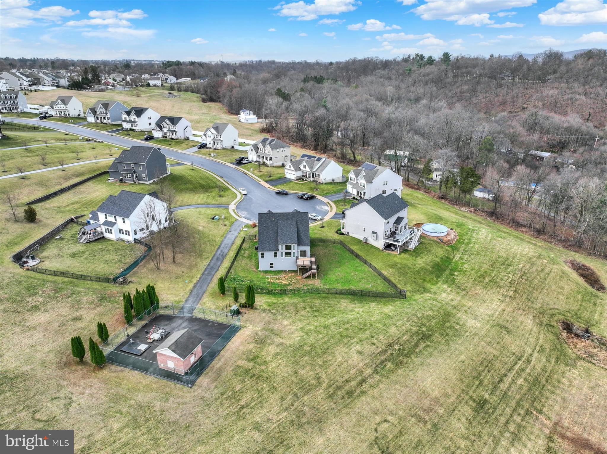 ROLLING MEADOWS - Residential