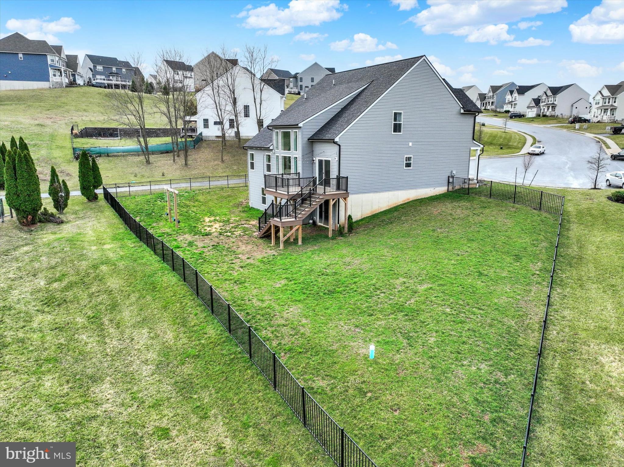 ROLLING MEADOWS - Residential