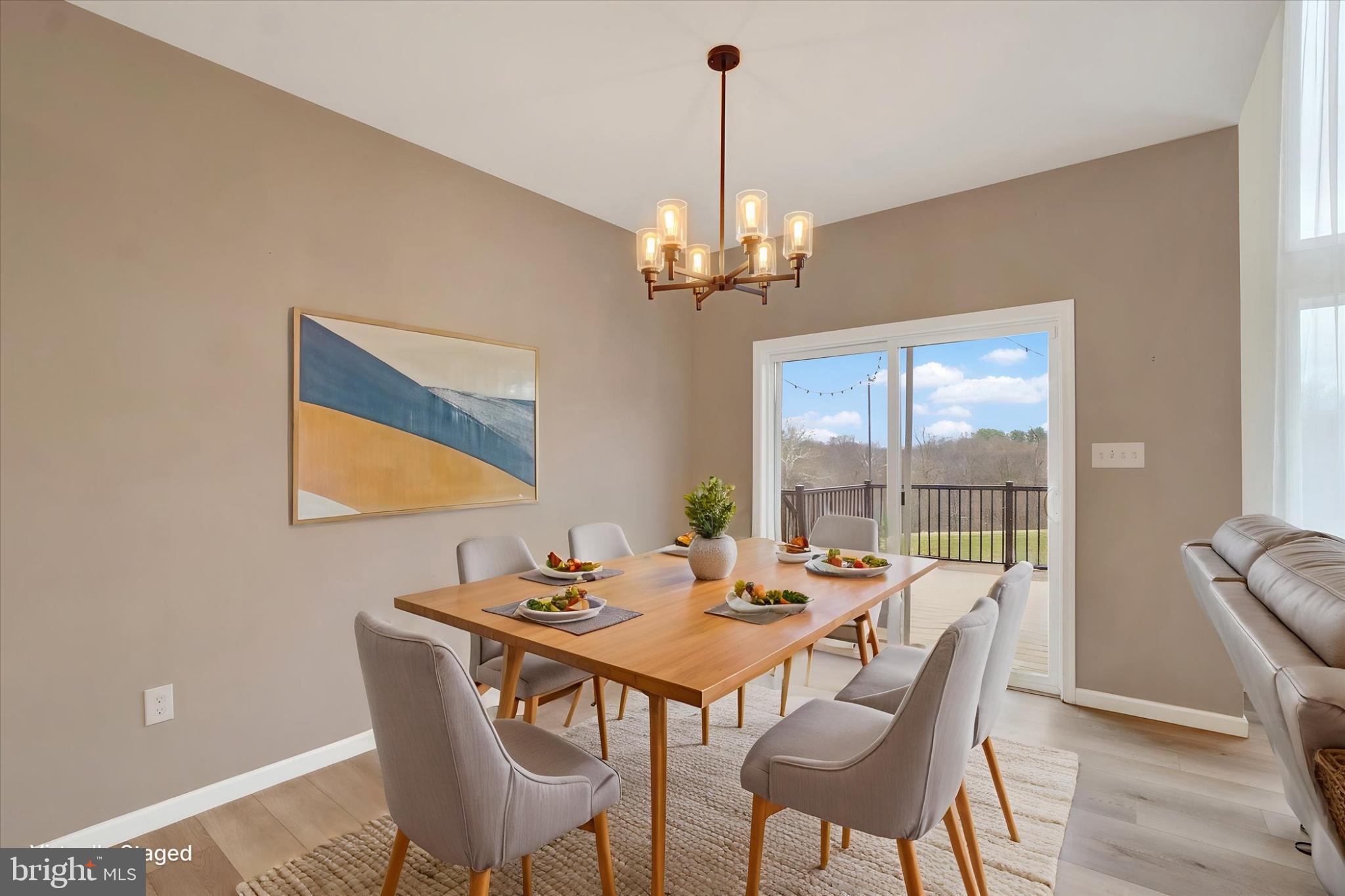 ROLLING MEADOWS - Residential