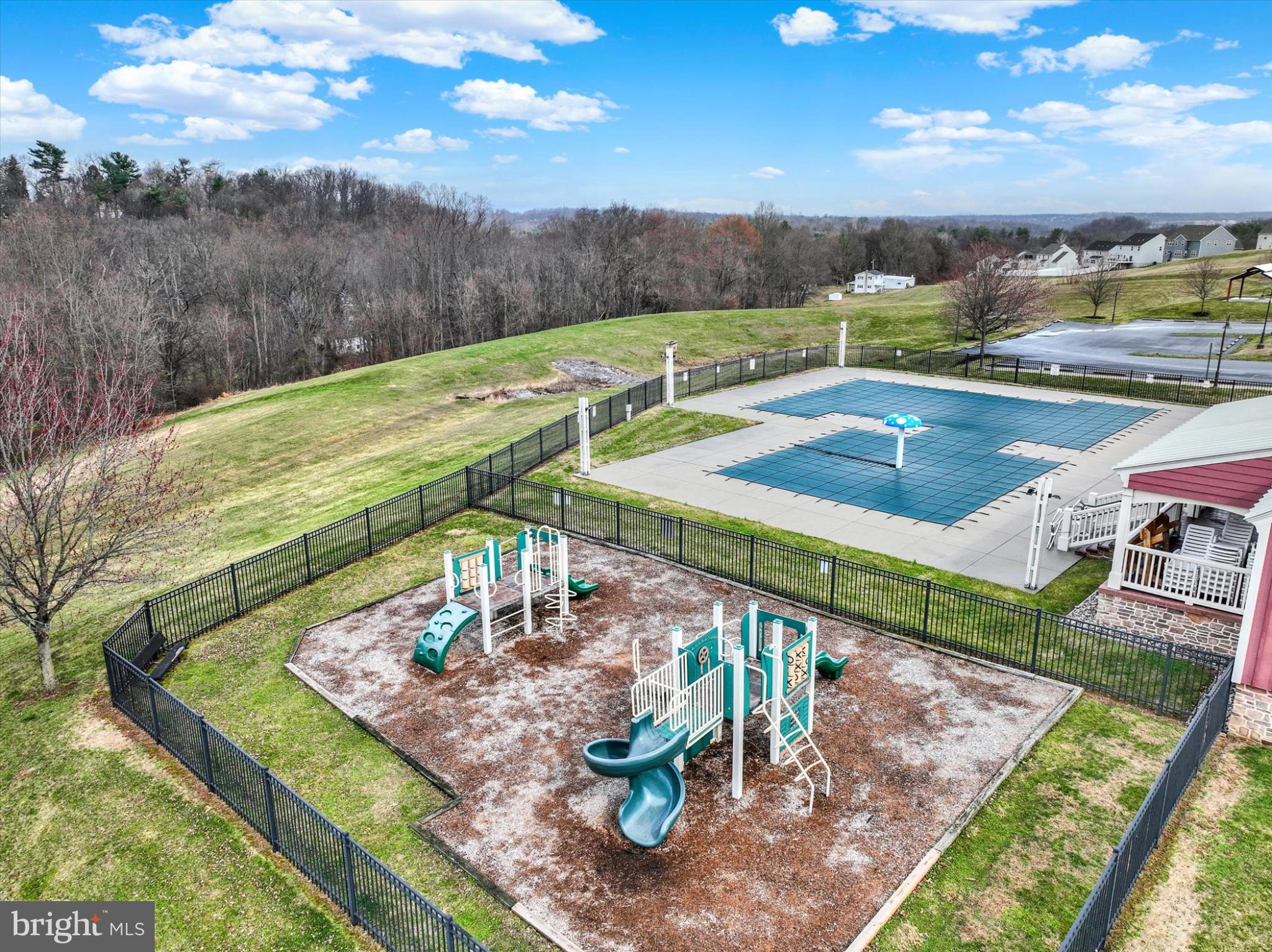 ROLLING MEADOWS - Residential