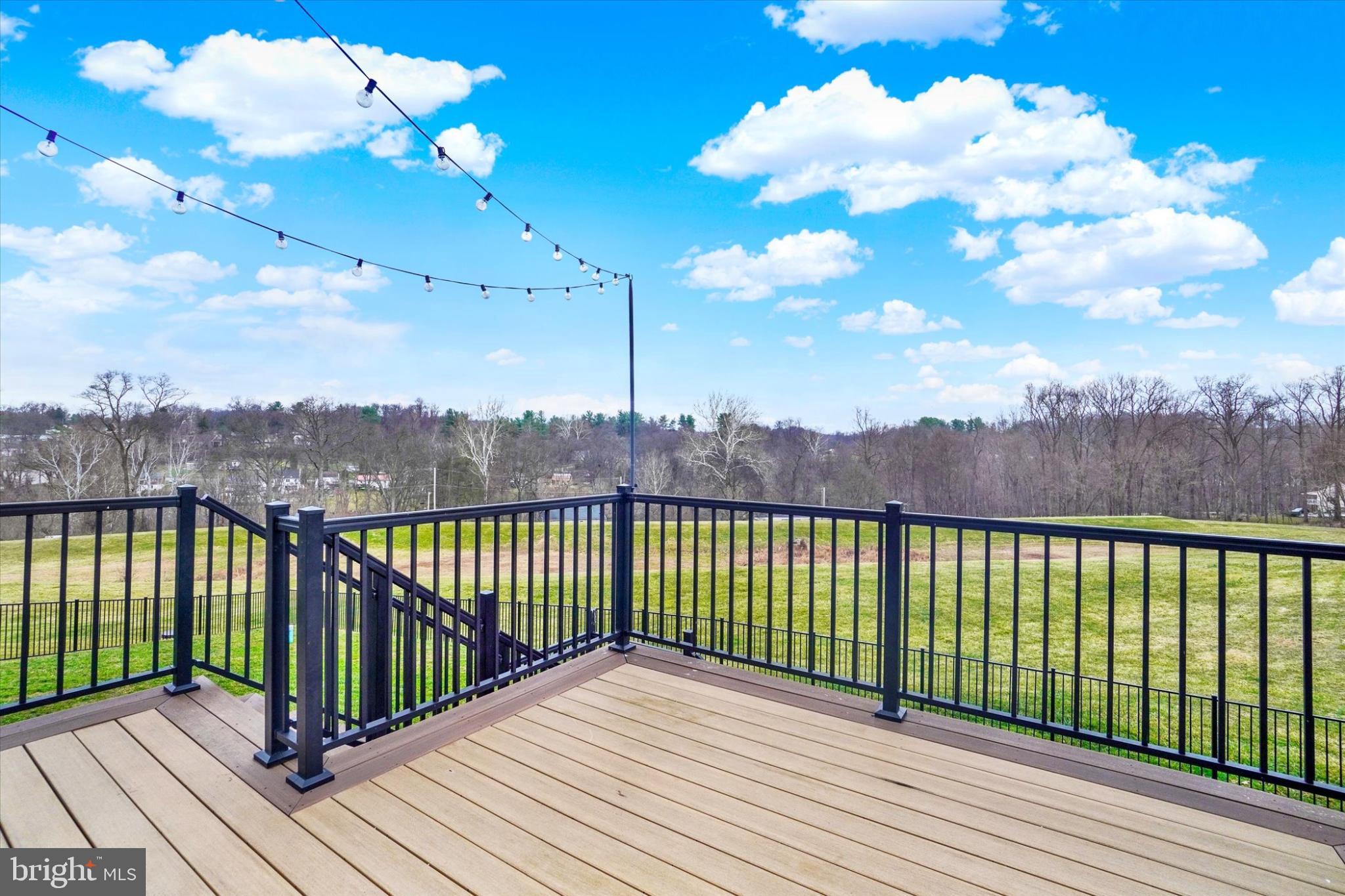 ROLLING MEADOWS - Residential