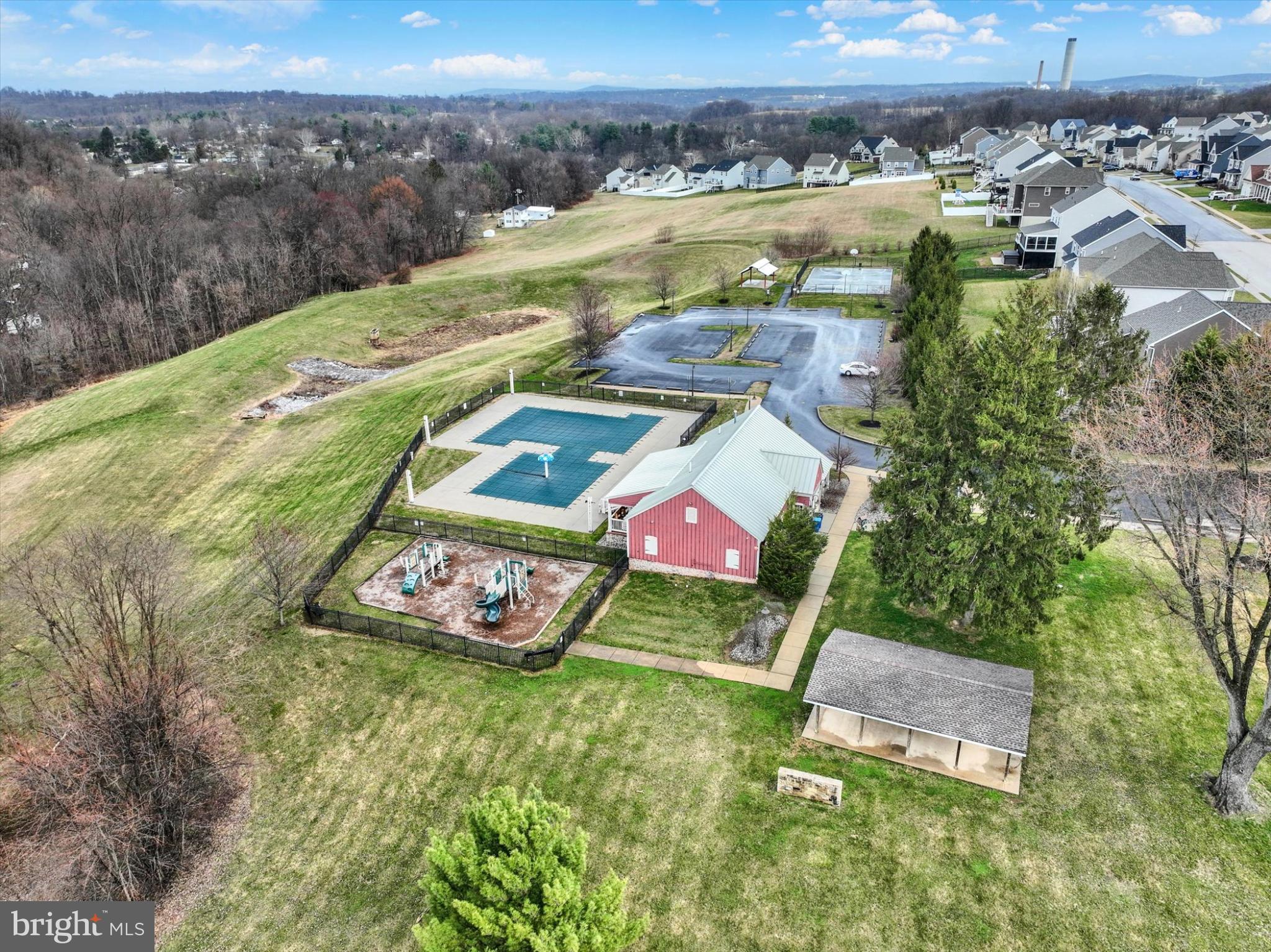 ROLLING MEADOWS - Residential