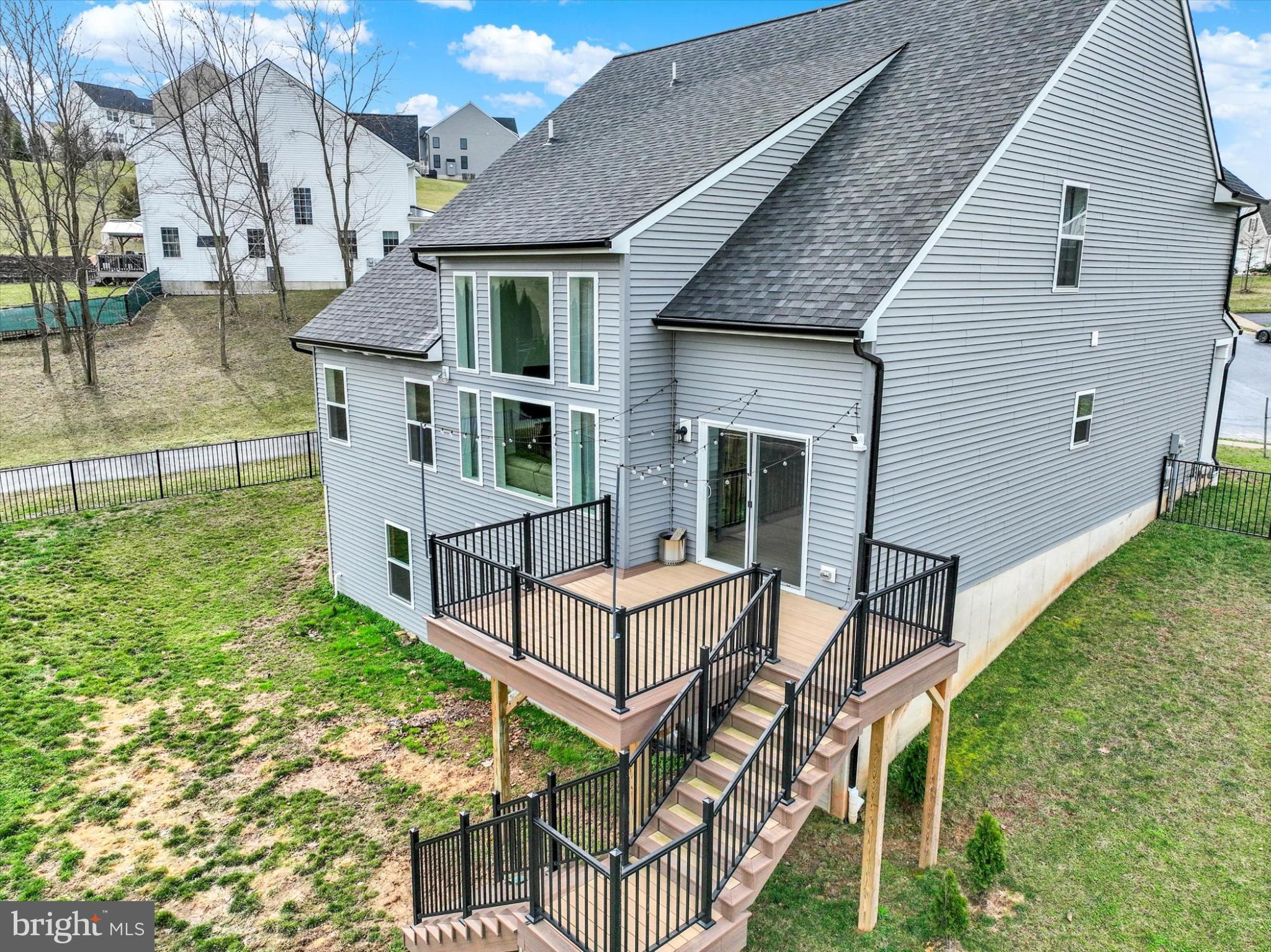 ROLLING MEADOWS - Residential