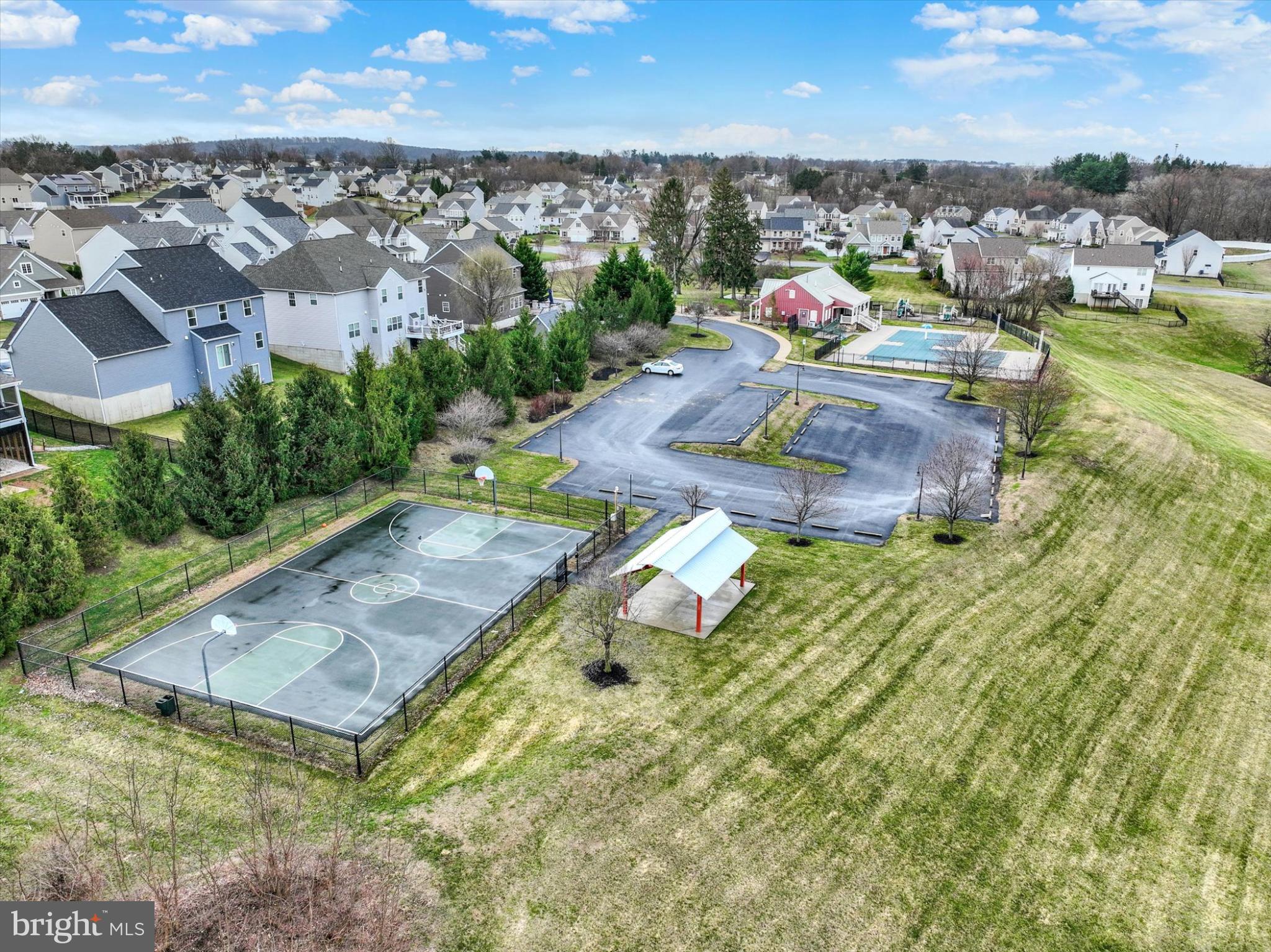 ROLLING MEADOWS - Residential