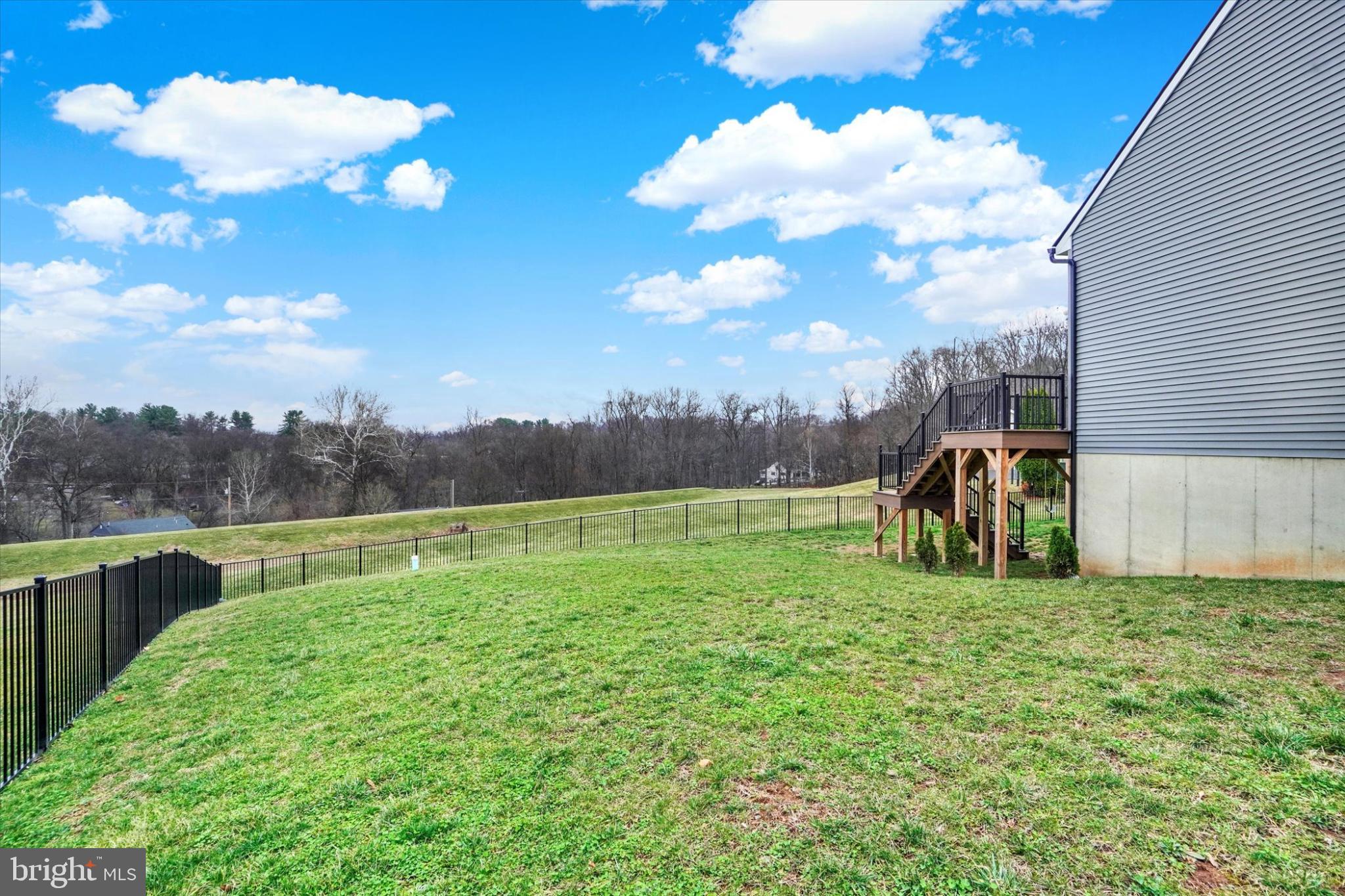 ROLLING MEADOWS - Residential