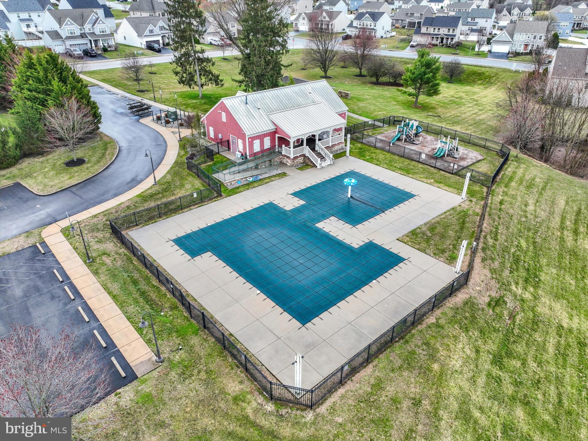 ROLLING MEADOWS - Residential