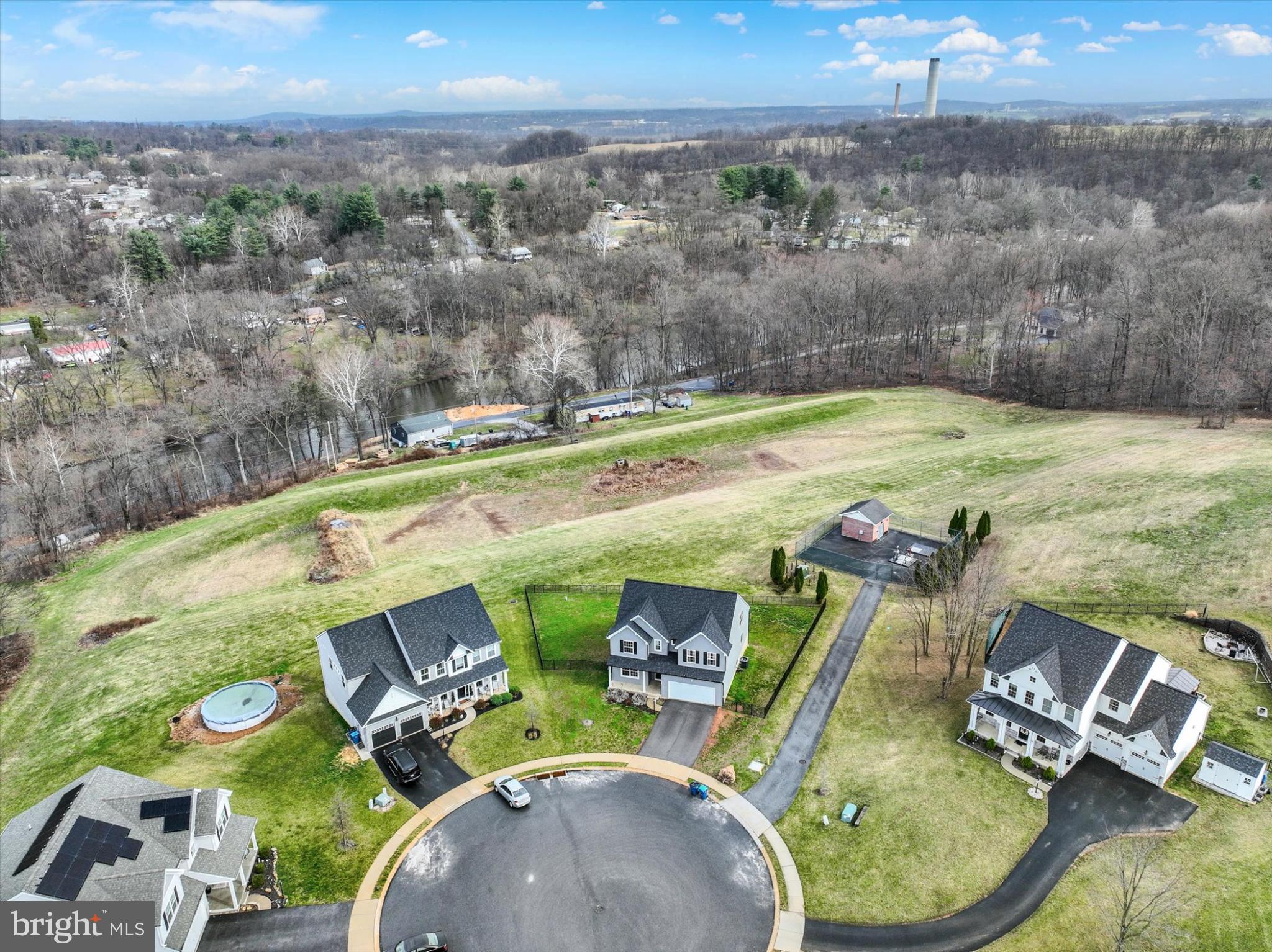 ROLLING MEADOWS - Residential