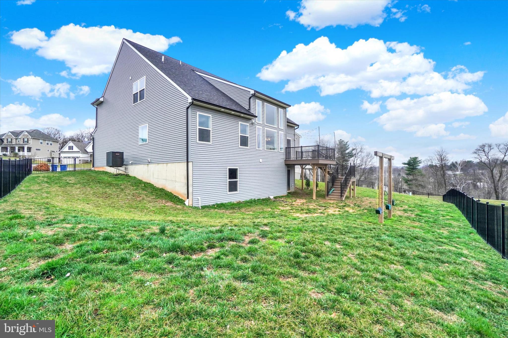 ROLLING MEADOWS - Residential