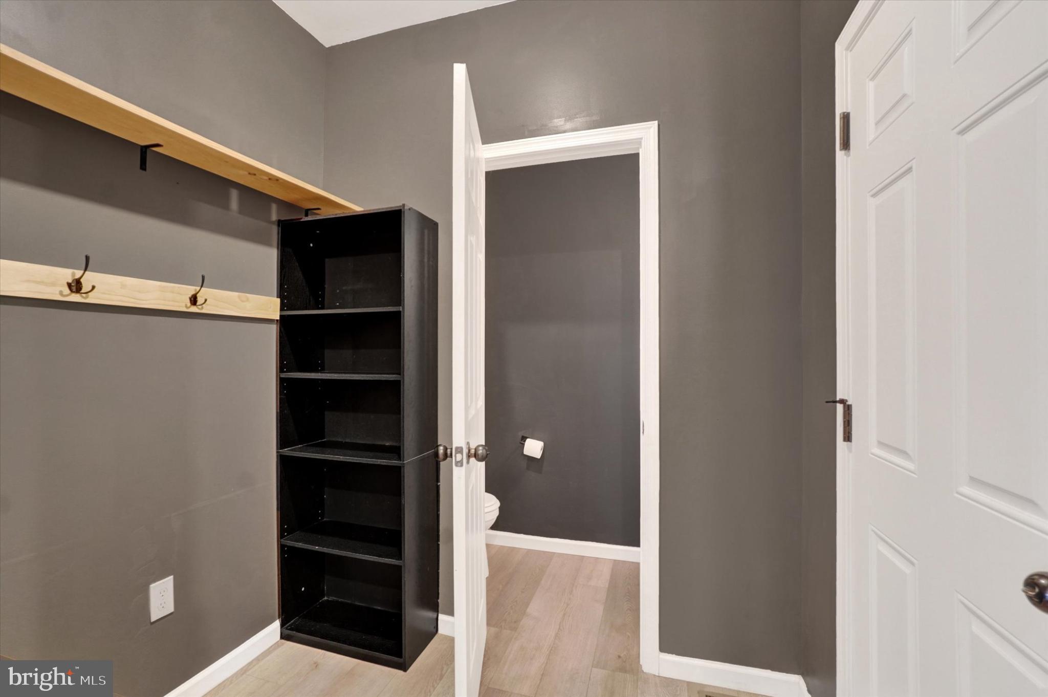 ROLLING MEADOWS - Residential