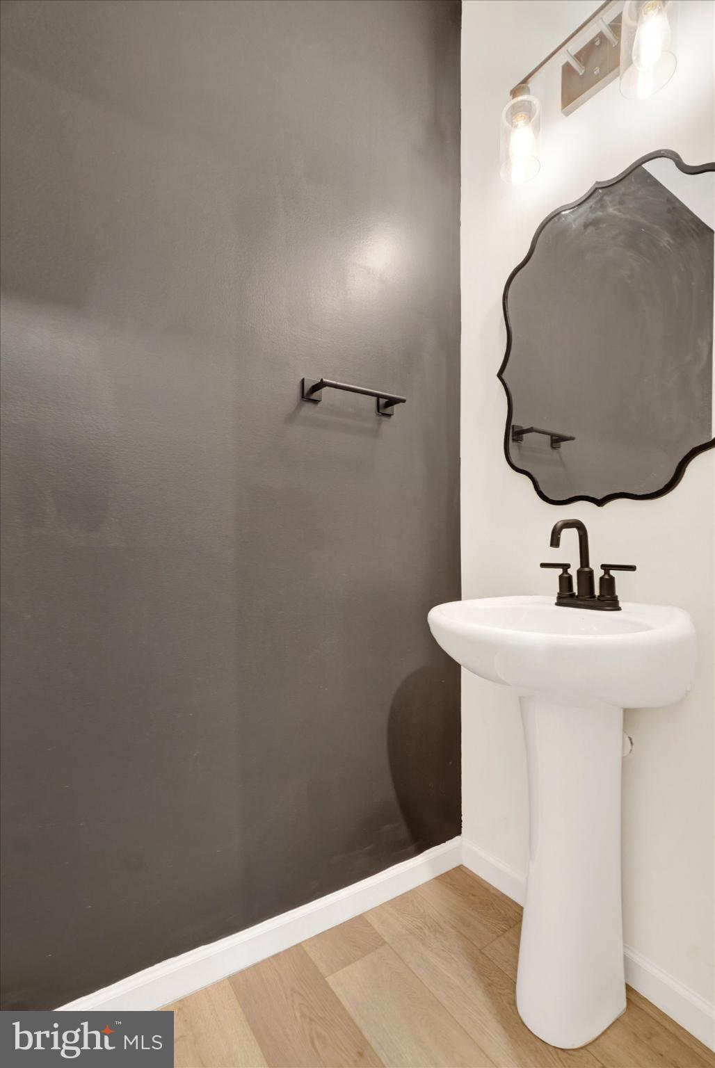 ROLLING MEADOWS - Residential