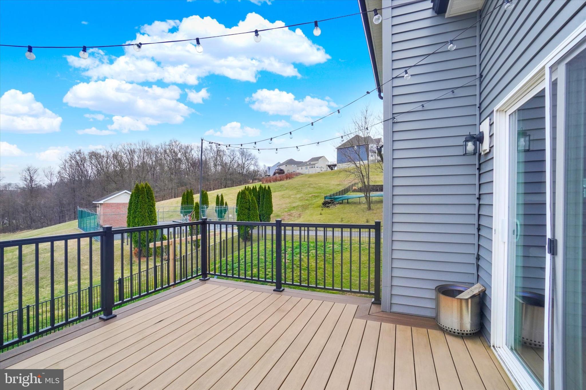 ROLLING MEADOWS - Residential