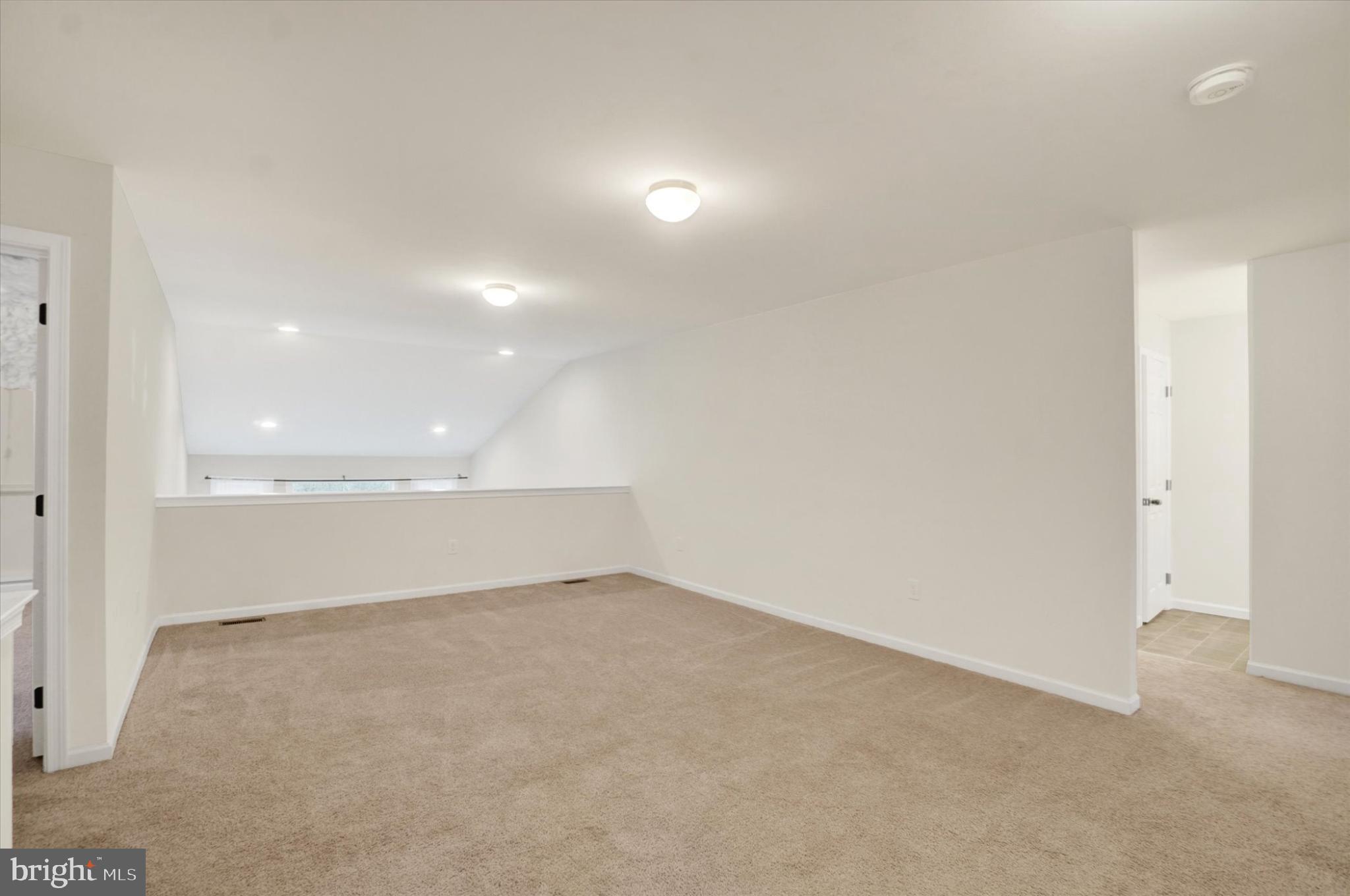 ROLLING MEADOWS - Residential