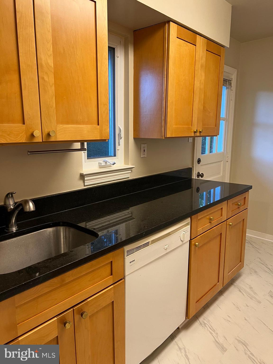 STONELEIGH - Residential Lease