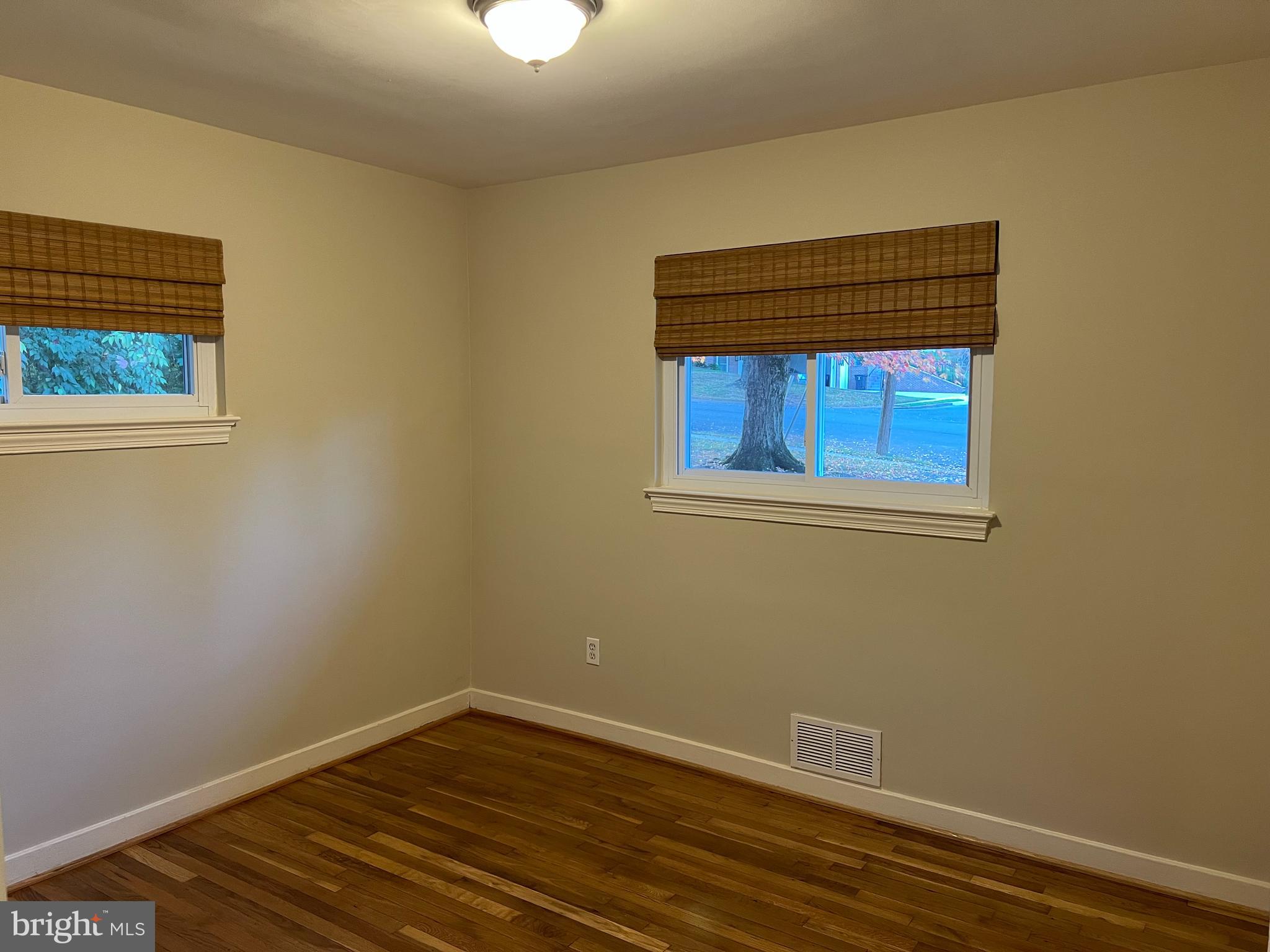 STONELEIGH - Residential Lease