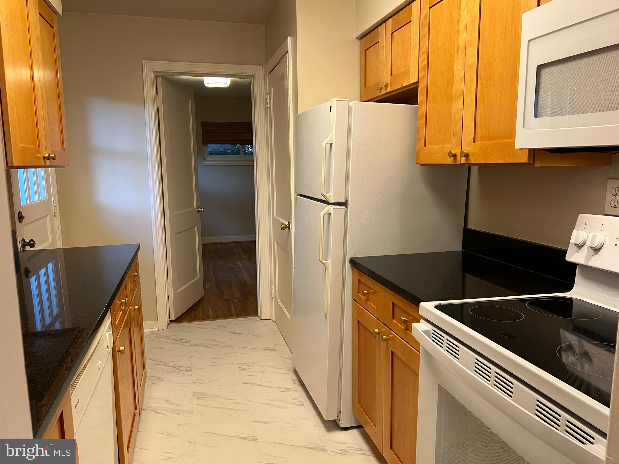 STONELEIGH - Residential Lease