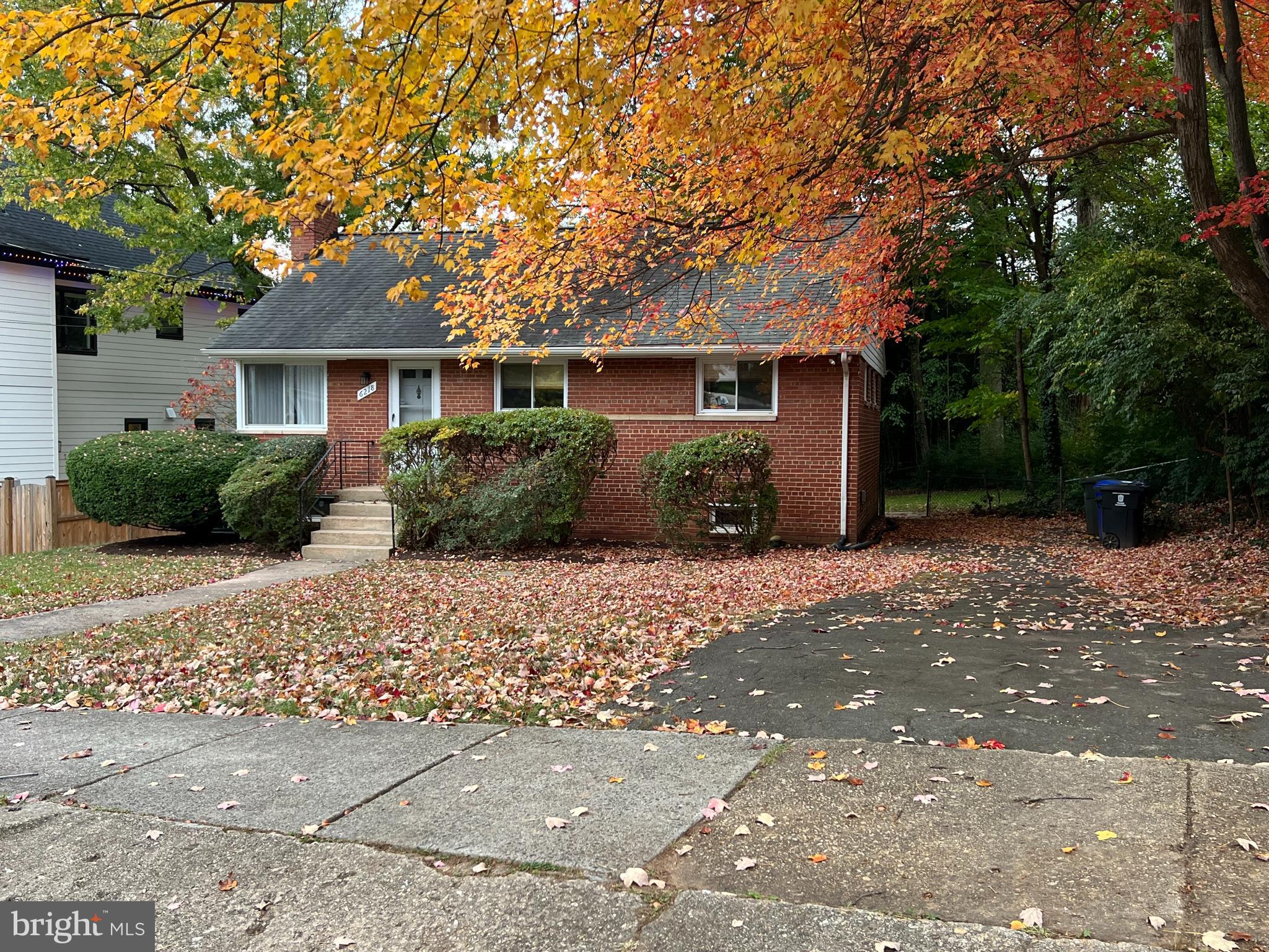 STONELEIGH - Residential Lease