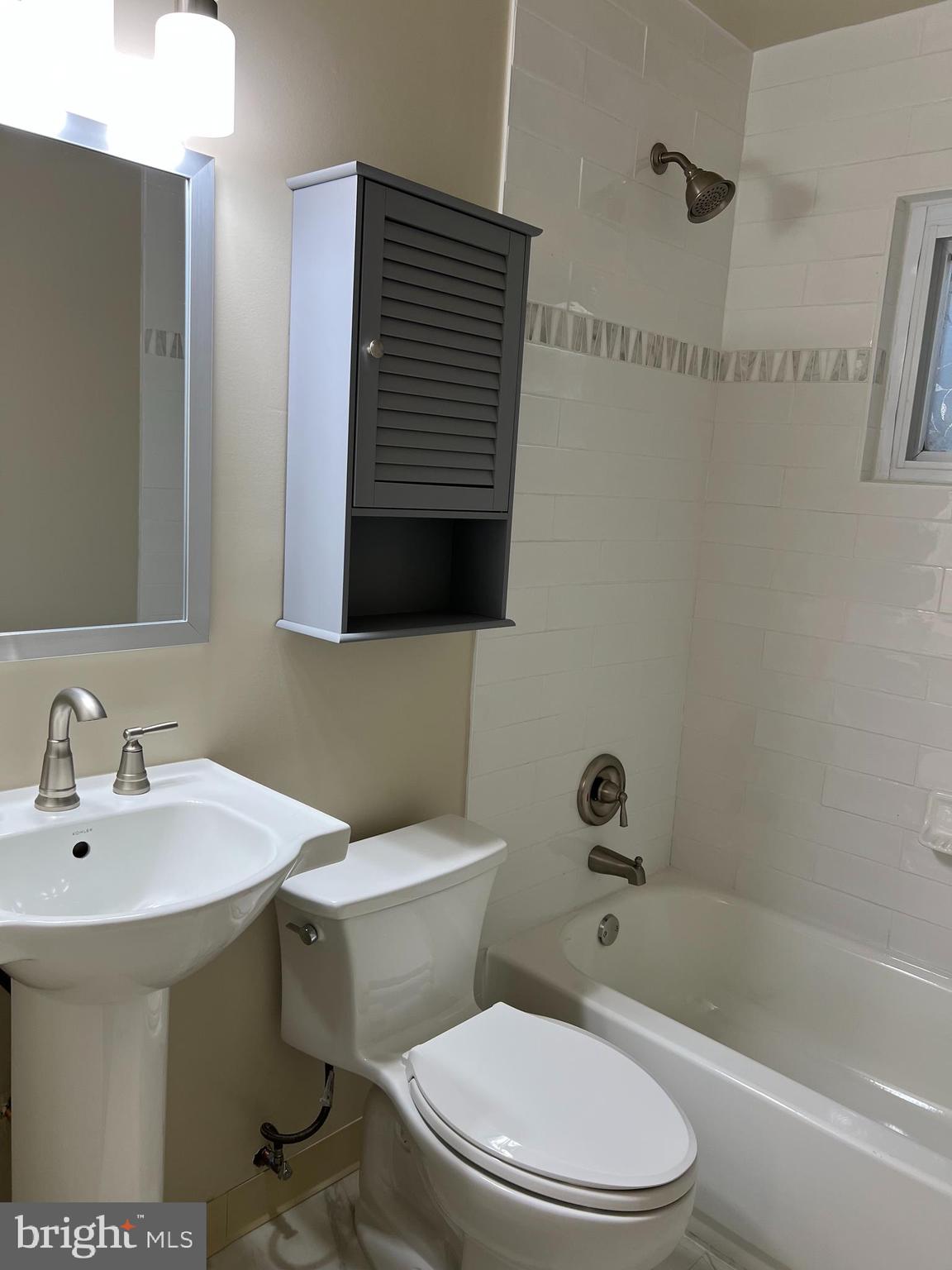 STONELEIGH - Residential Lease