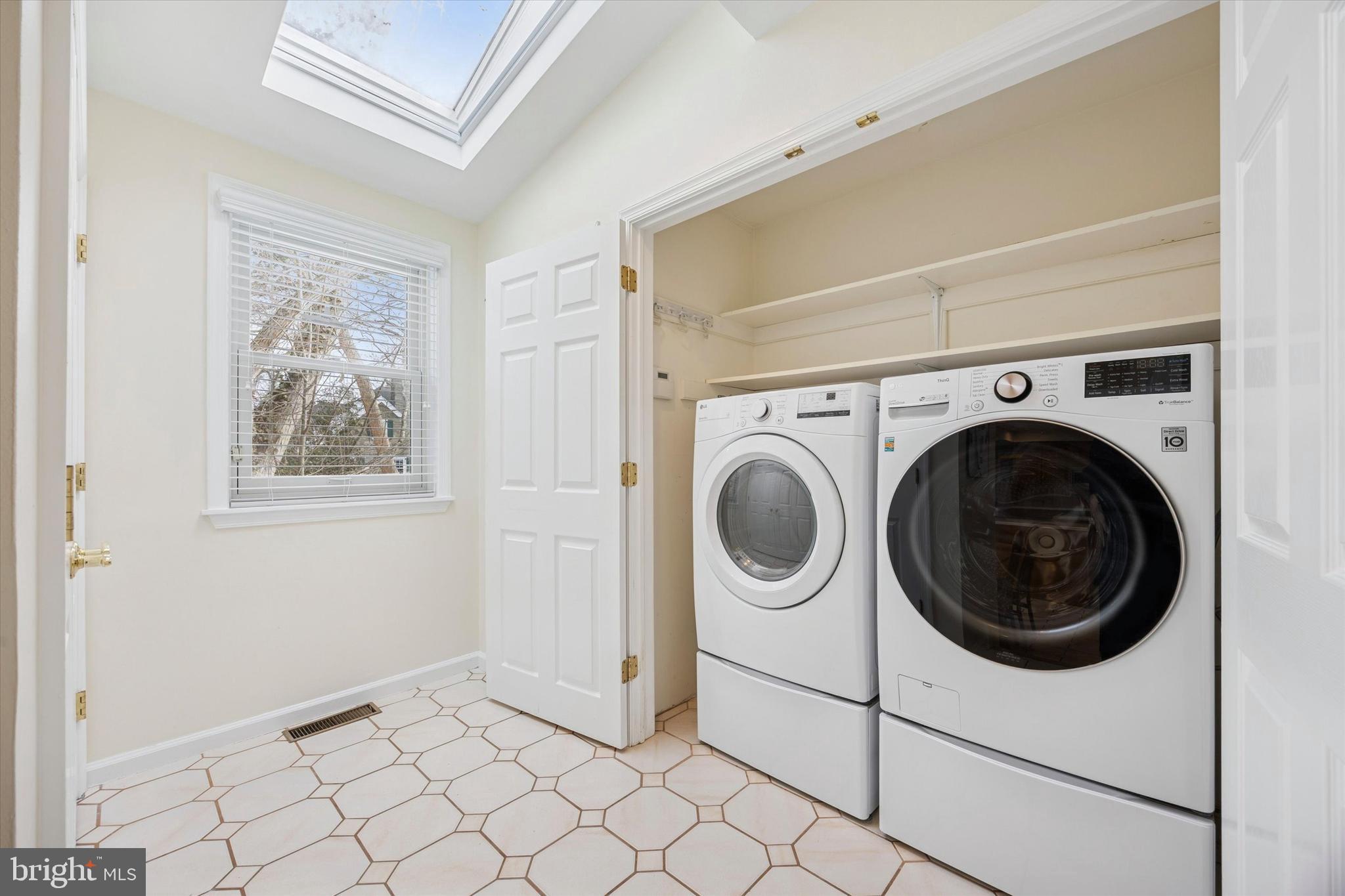 WYNNEWOOD - Residential