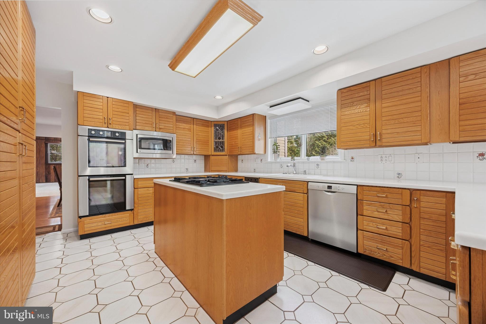 WYNNEWOOD - Residential