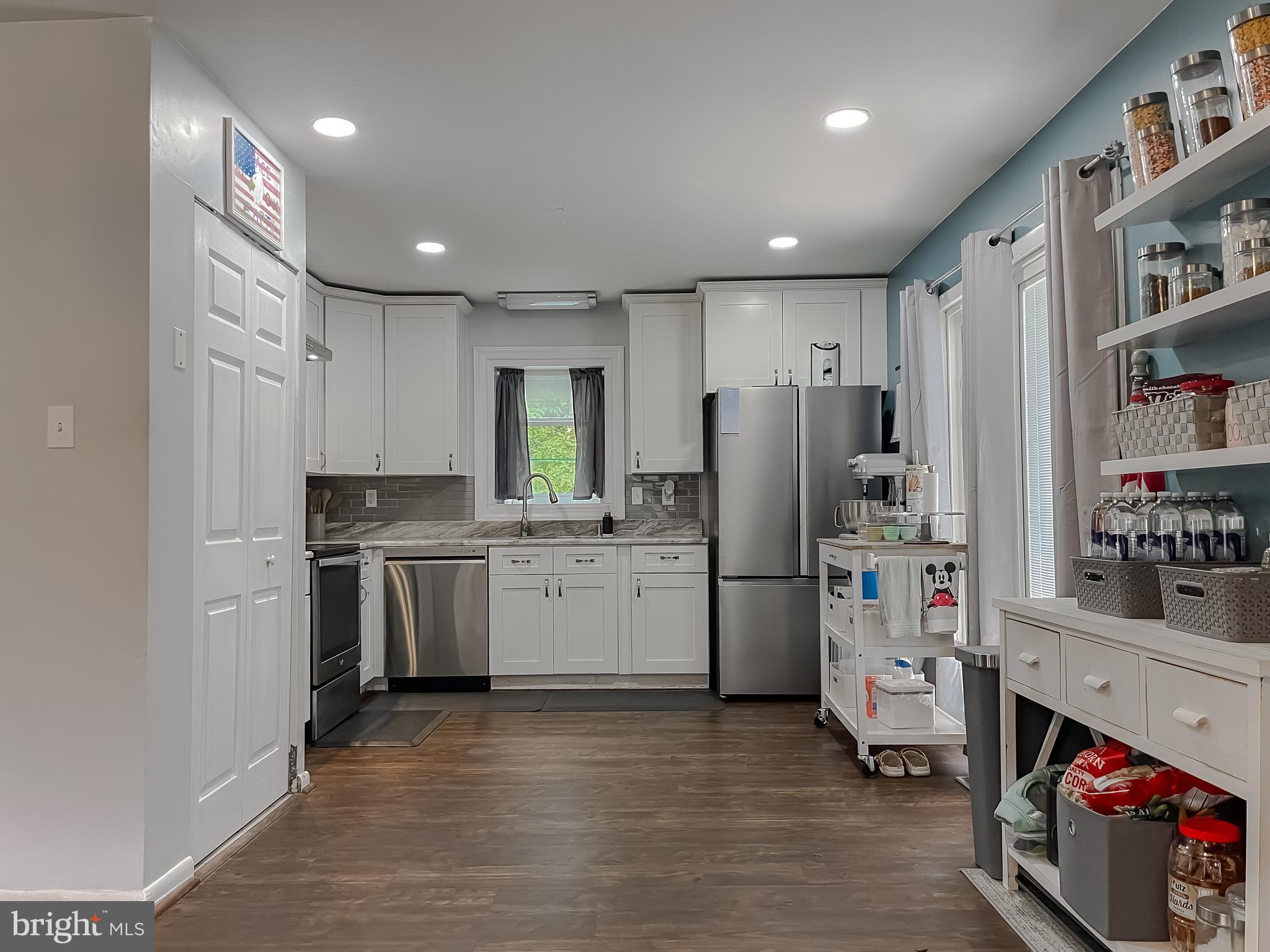 DRUM POINT - Residential