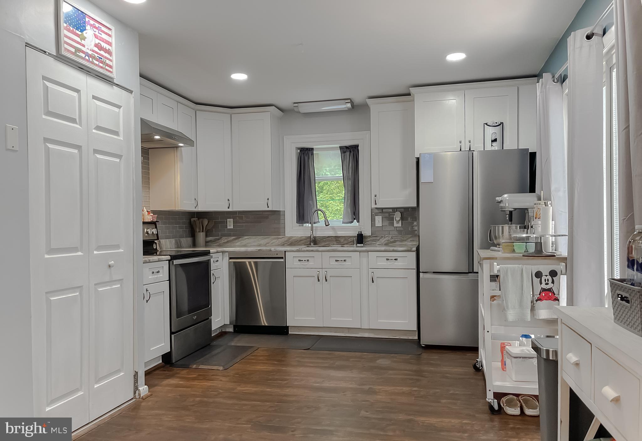 DRUM POINT - Residential