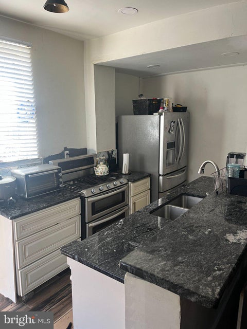 Townhouse For Sale - 3761 N Percy Street<br/> PHILADELPHIA, PA 19140