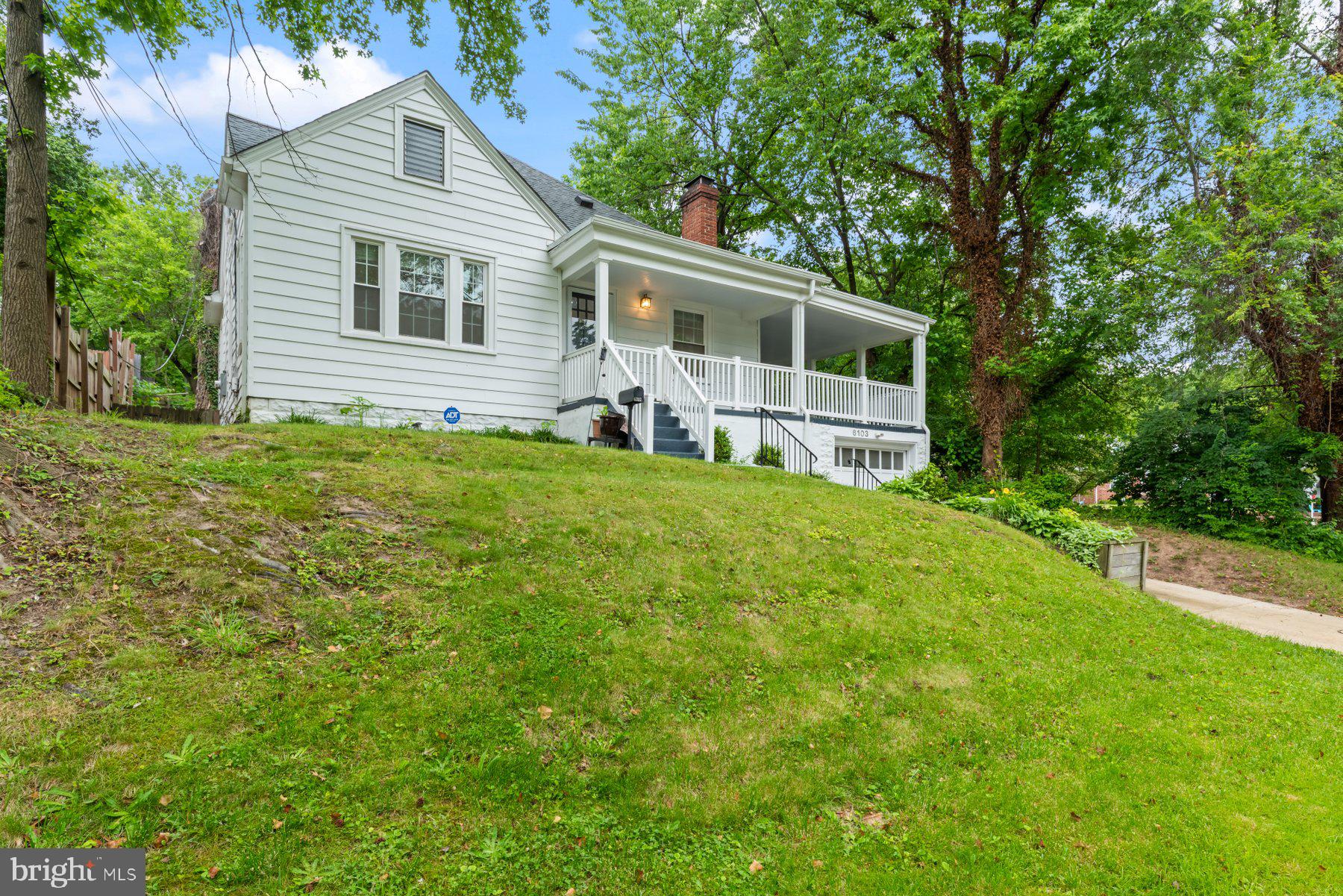 6103 MONTROSE