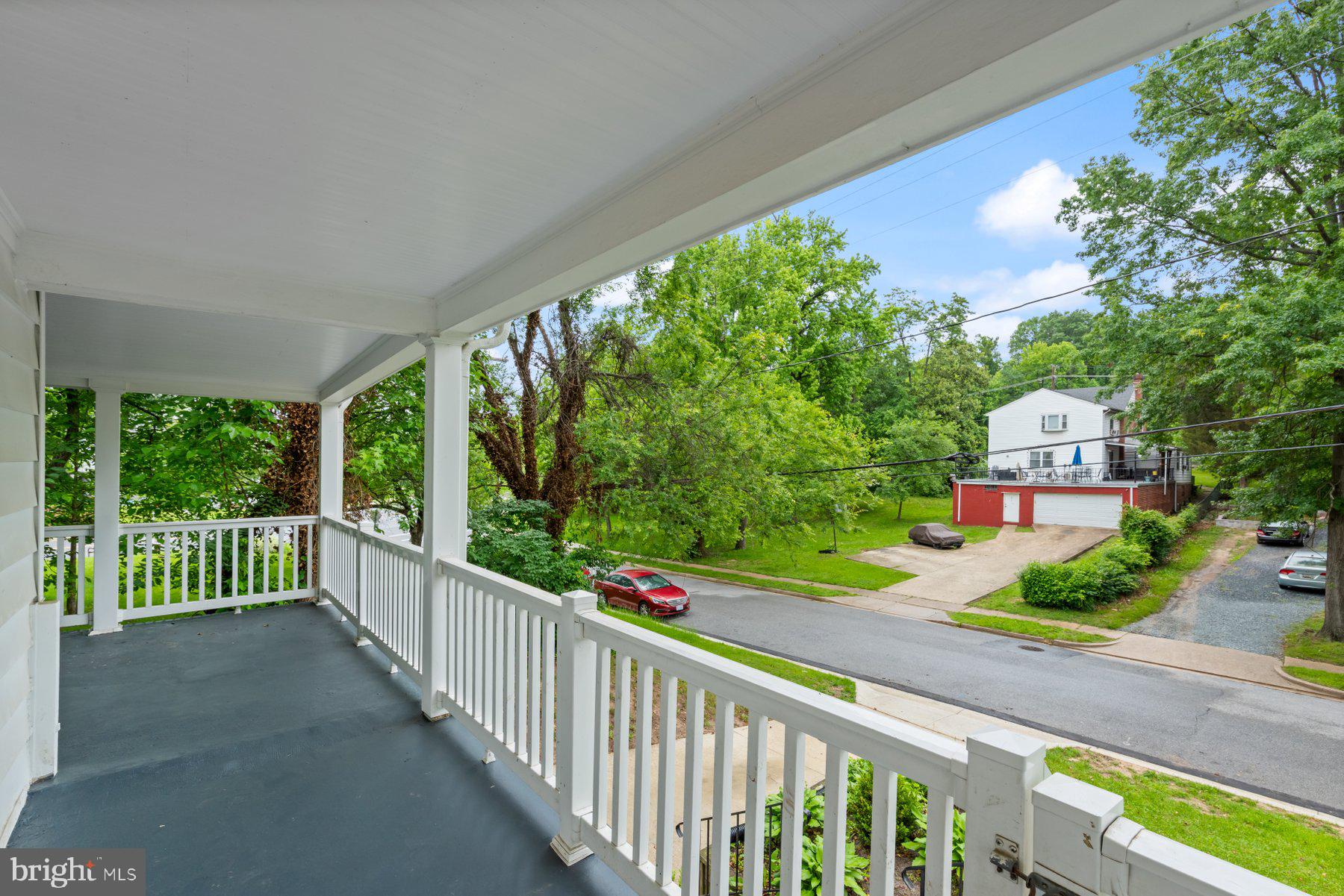 6103 MONTROSE