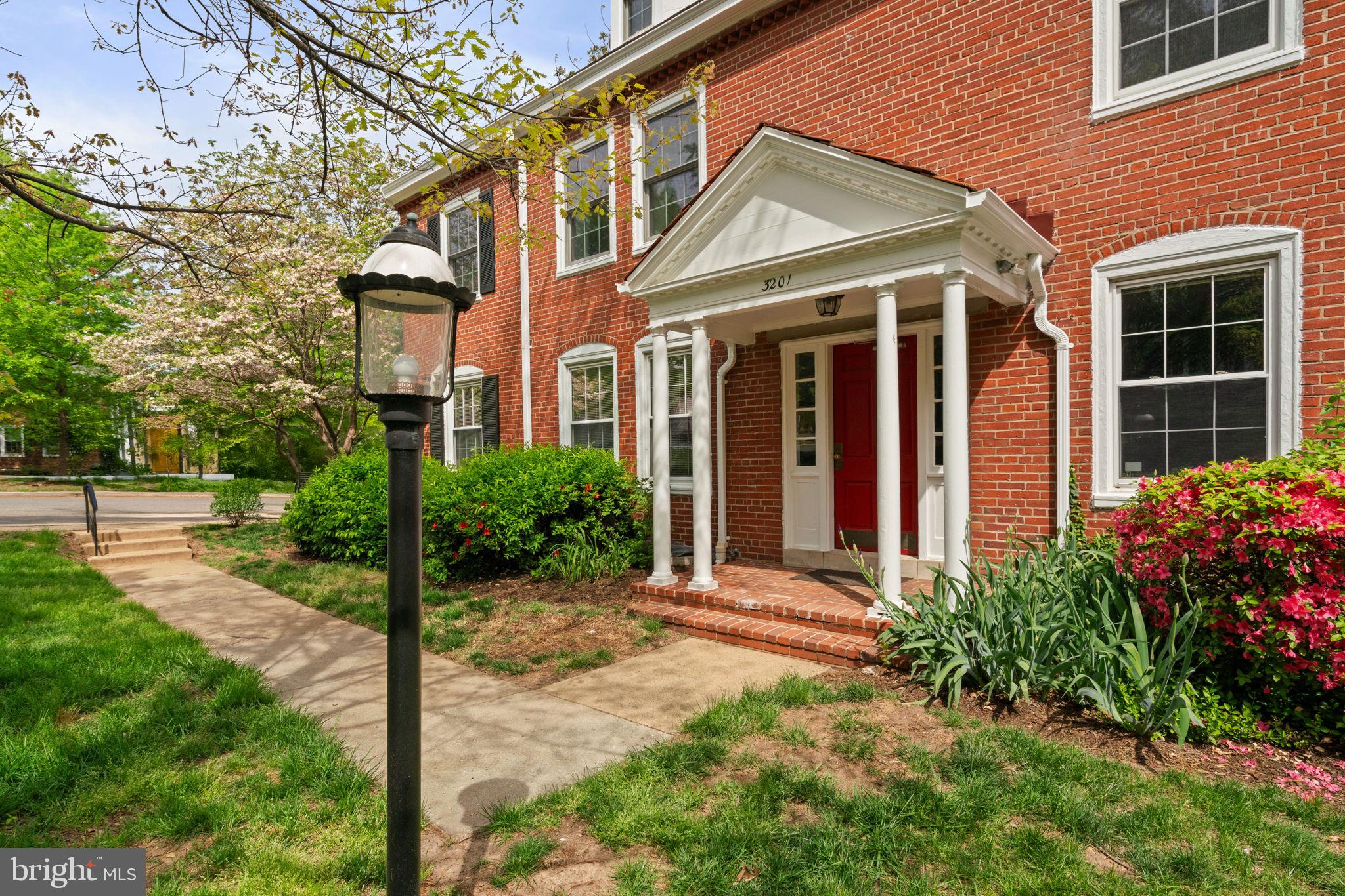 FAIRLINGTON GREEN - Residential