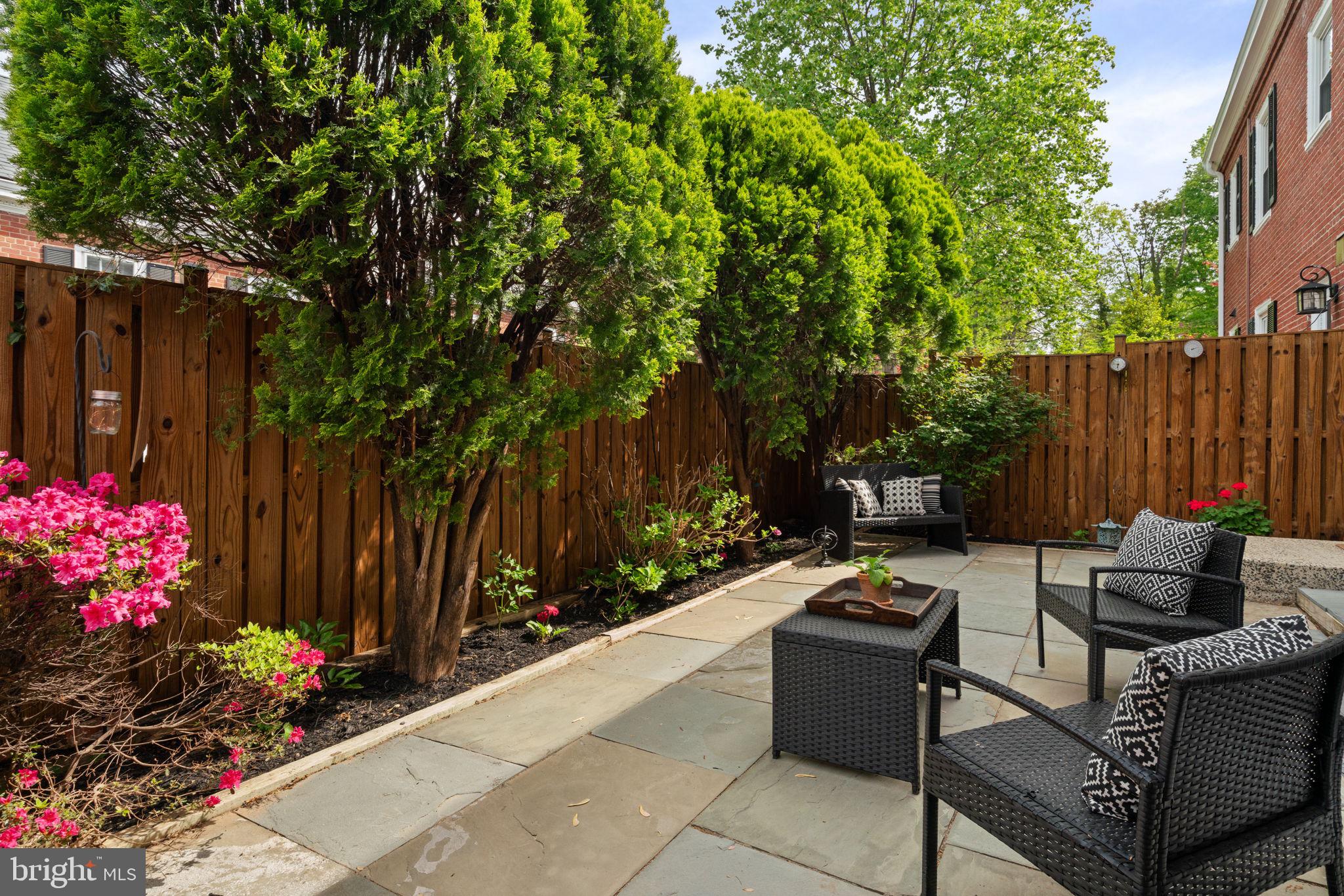 FAIRLINGTON GREEN - Residential