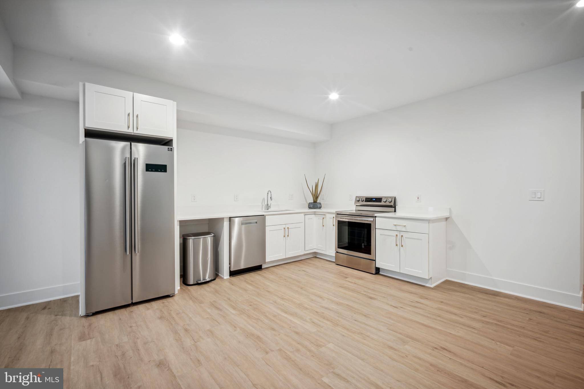 PIMMIT HILLS - Residential