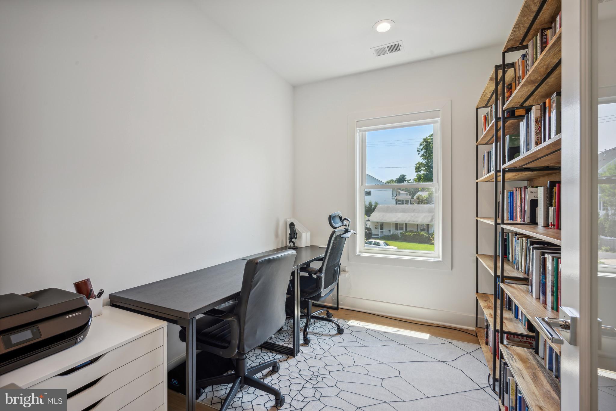 PIMMIT HILLS - Residential