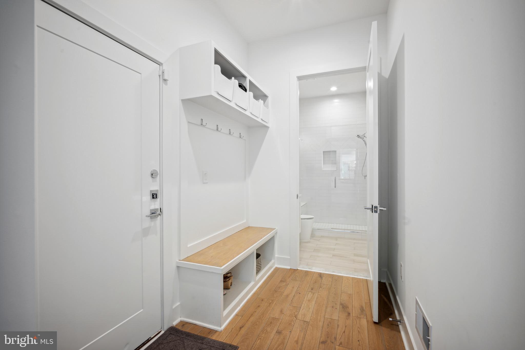 PIMMIT HILLS - Residential