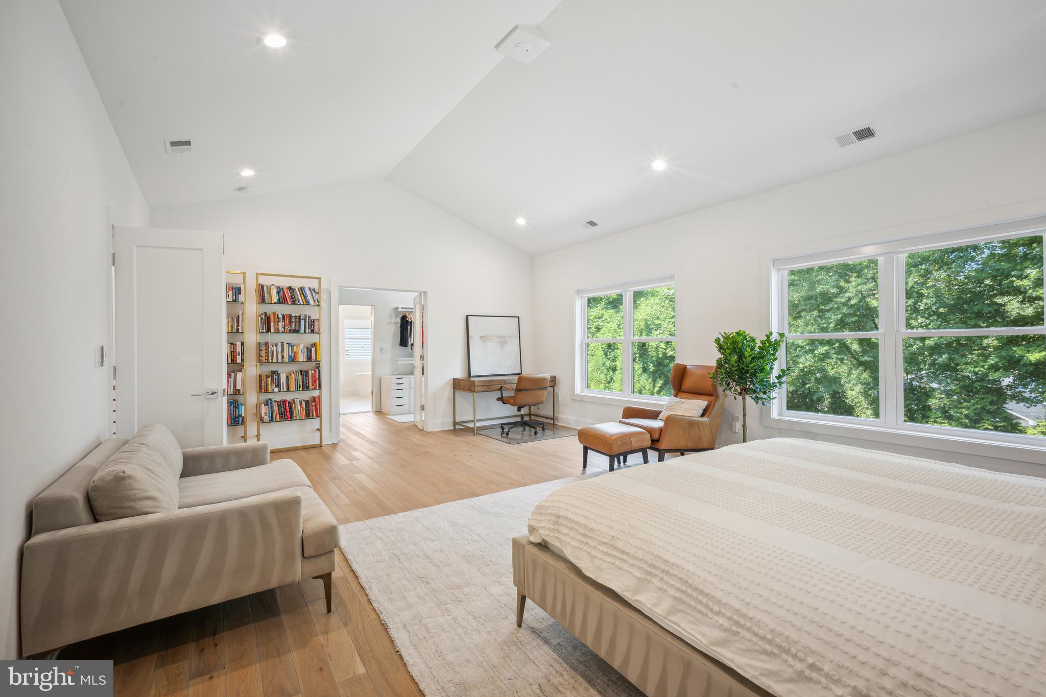 PIMMIT HILLS - Residential