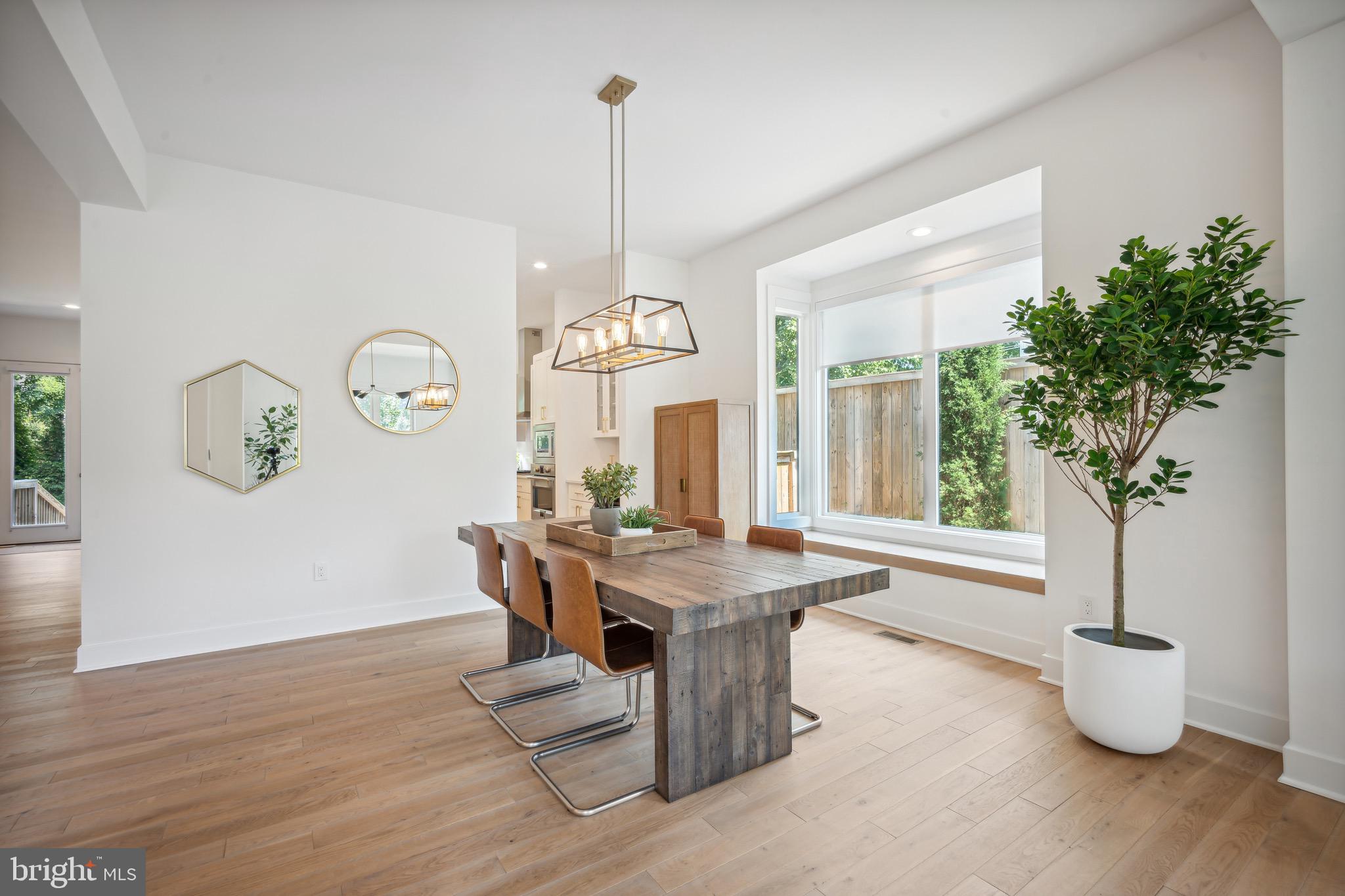 PIMMIT HILLS - Residential