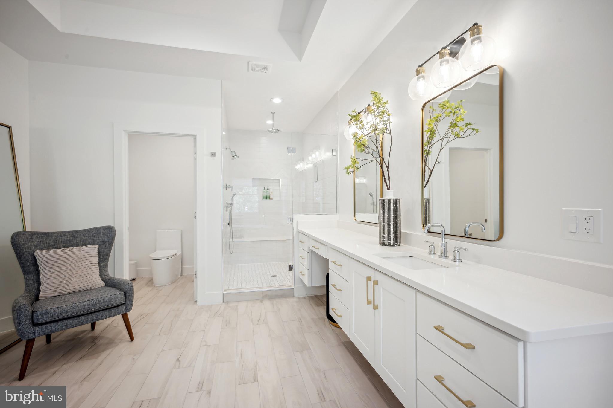 PIMMIT HILLS - Residential