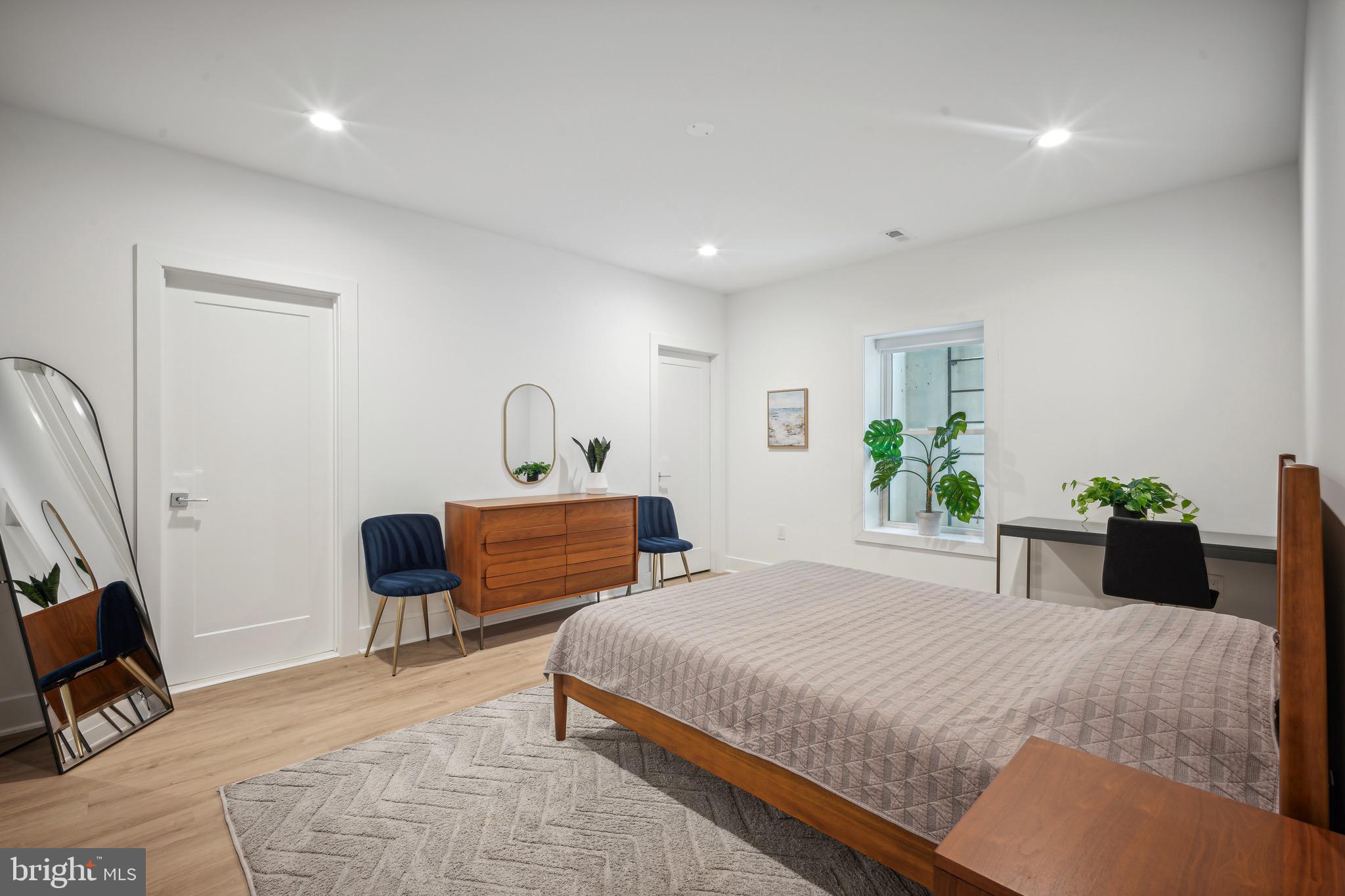 PIMMIT HILLS - Residential