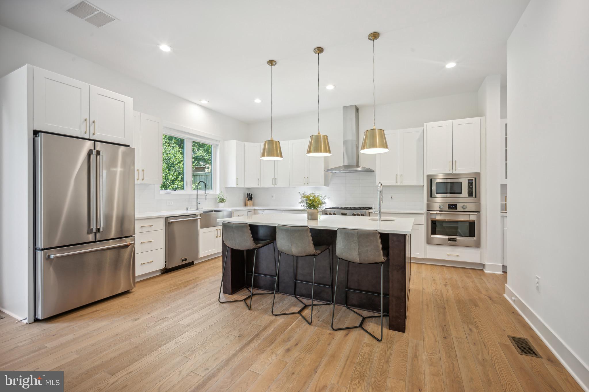 PIMMIT HILLS - Residential