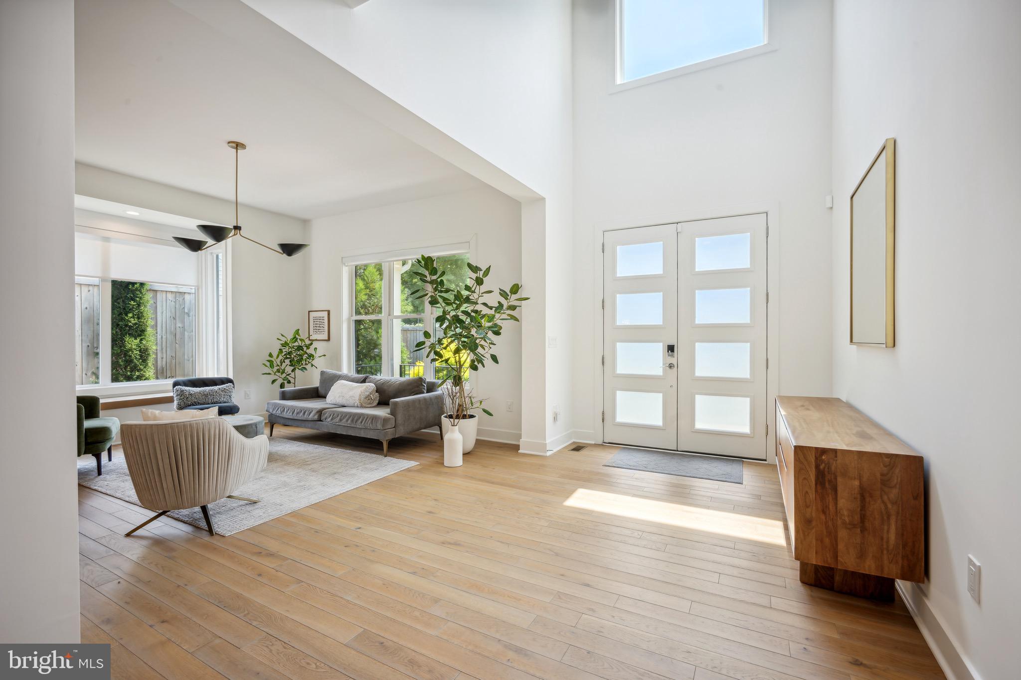 PIMMIT HILLS - Residential