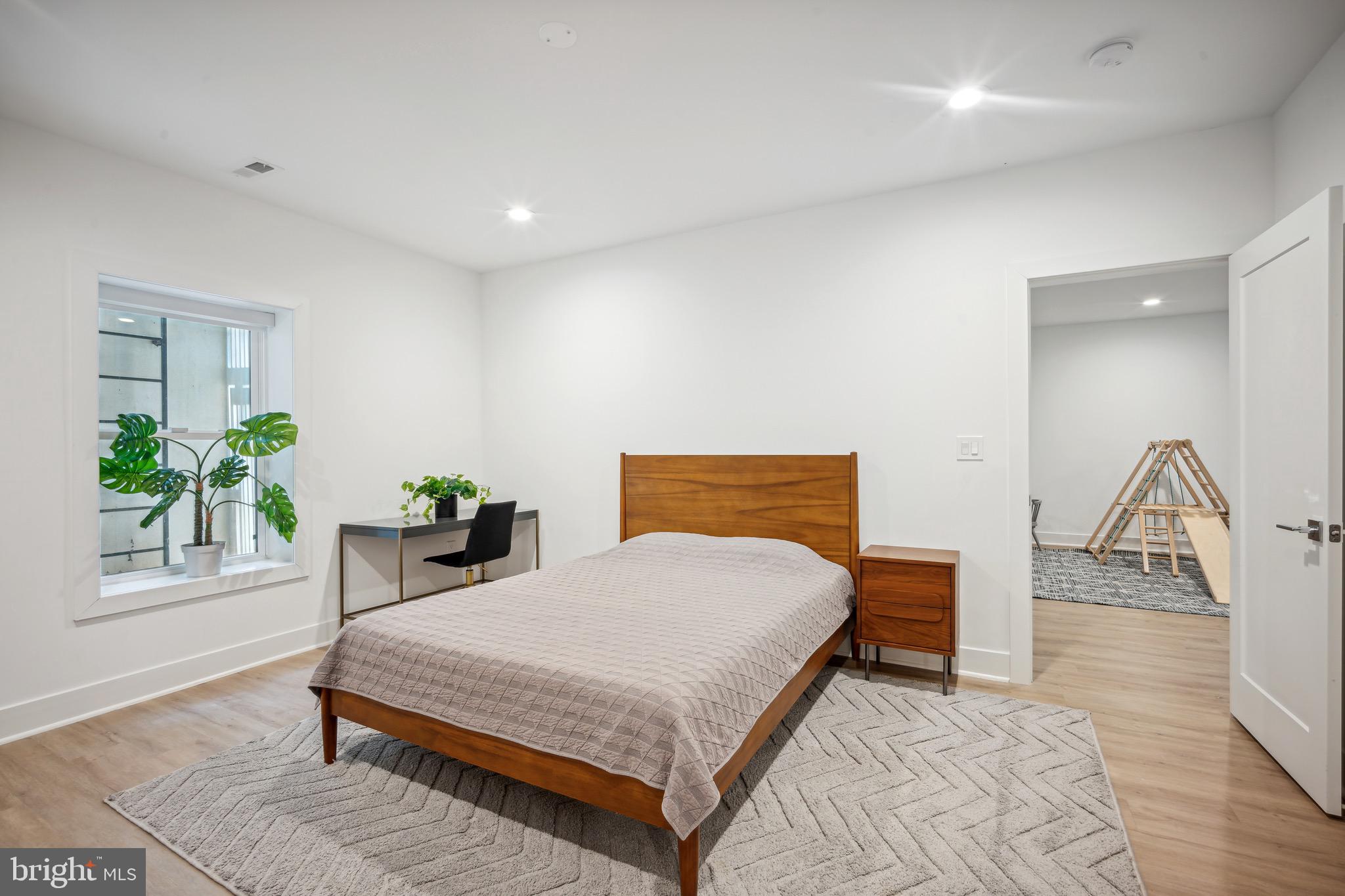 PIMMIT HILLS - Residential