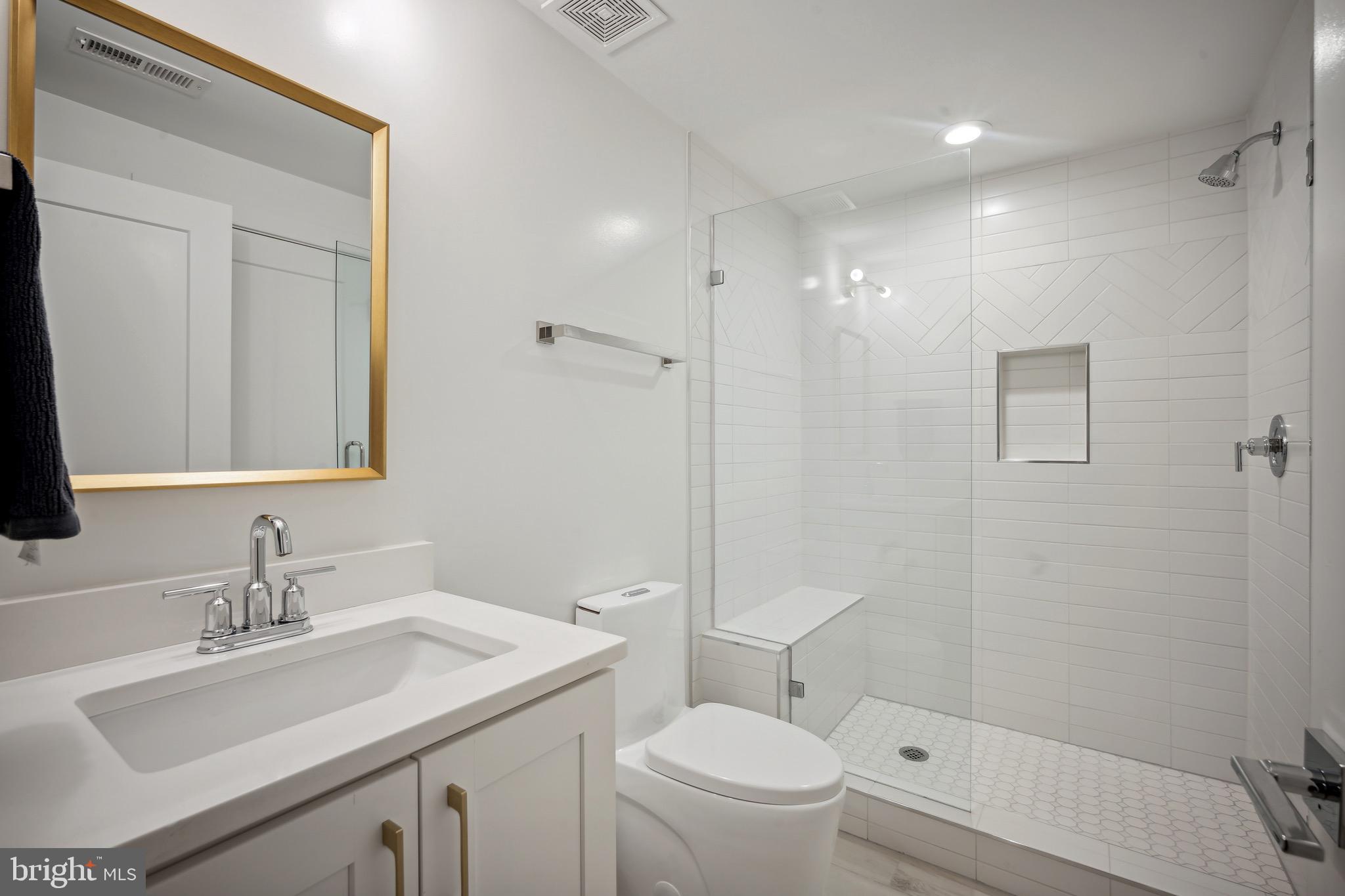 PIMMIT HILLS - Residential