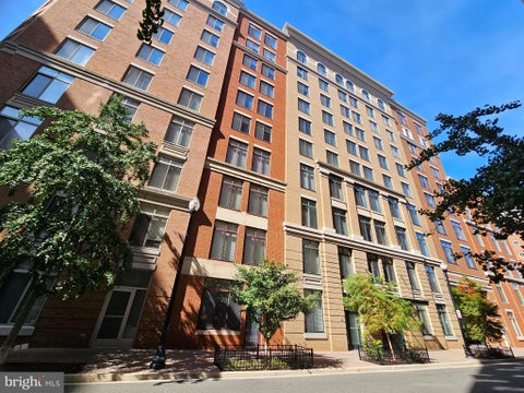 Condo For Rent - 1205 N Garfield Street #610<br/> Arlington County, ARLINGTON, VA 22201