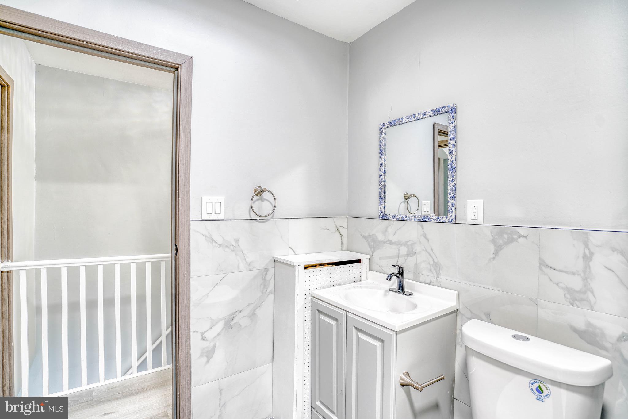 OXFORD CIRCLE - Residential