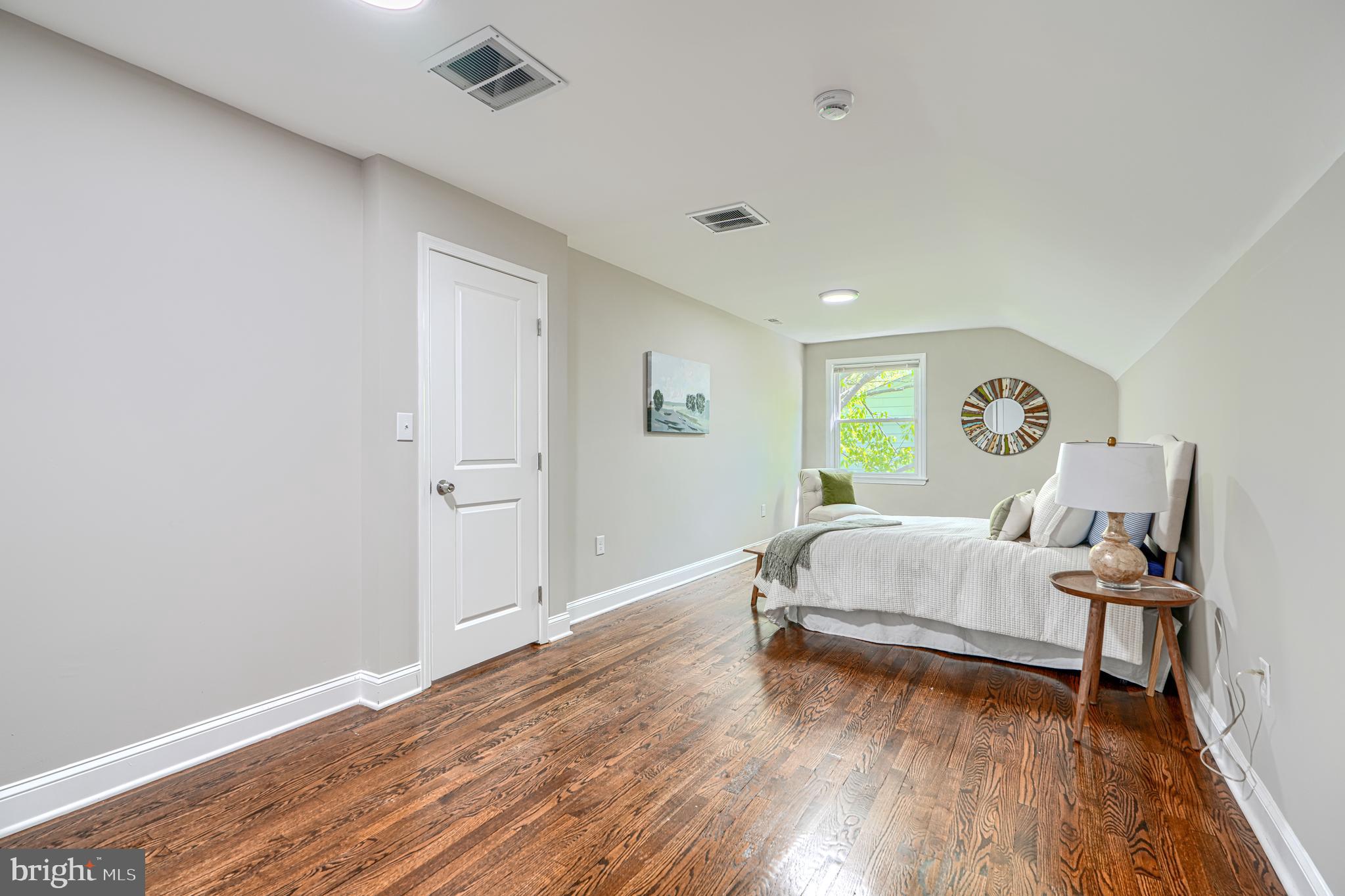 HUNTING RIDGE HISTORIC DISTRICT - Residential