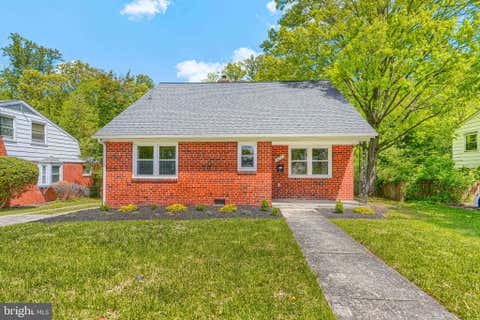 Homes For Sale - 821 Nottingham Road<br/> BALTIMORE, MD 21229