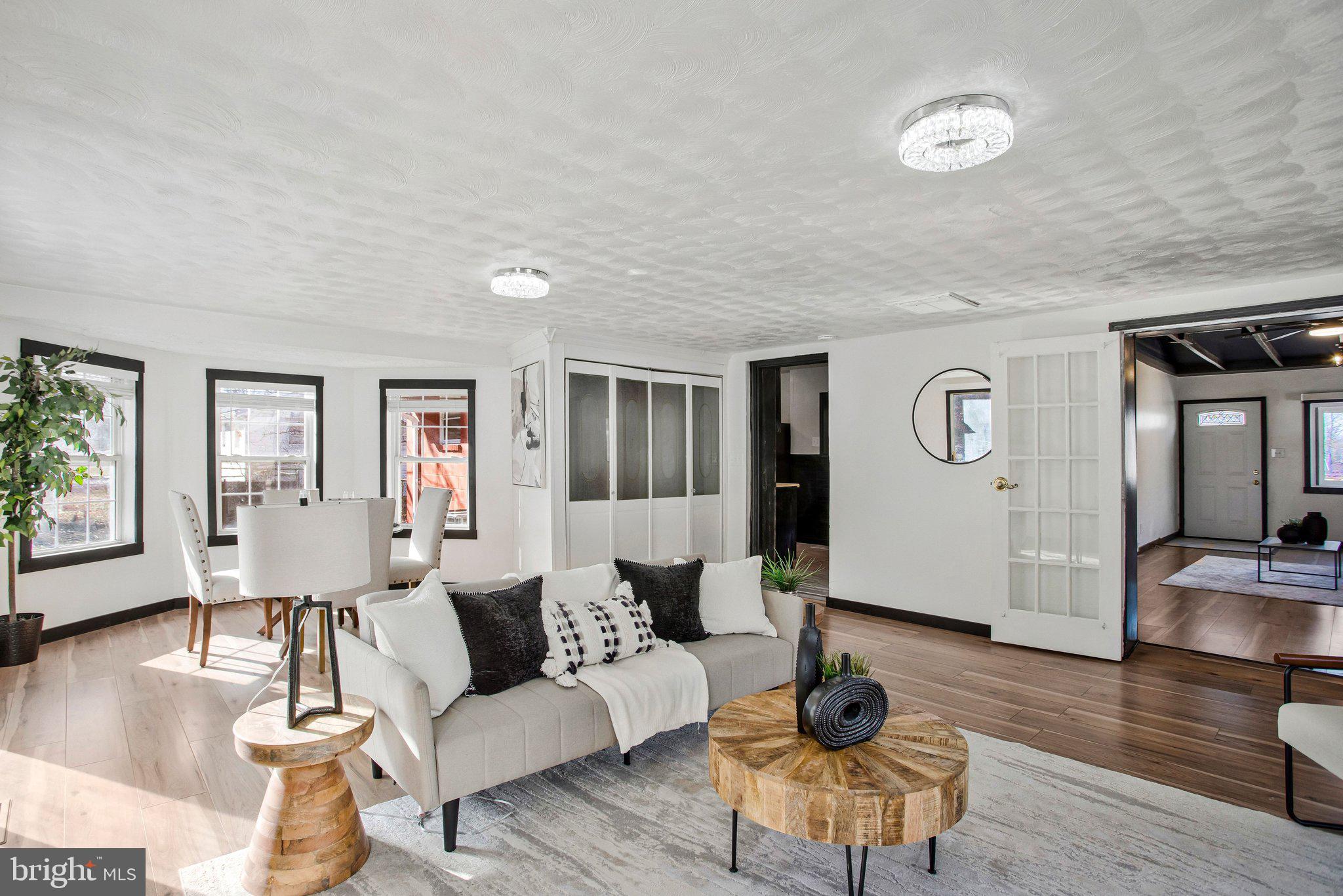 EARLY MANOR - Residential